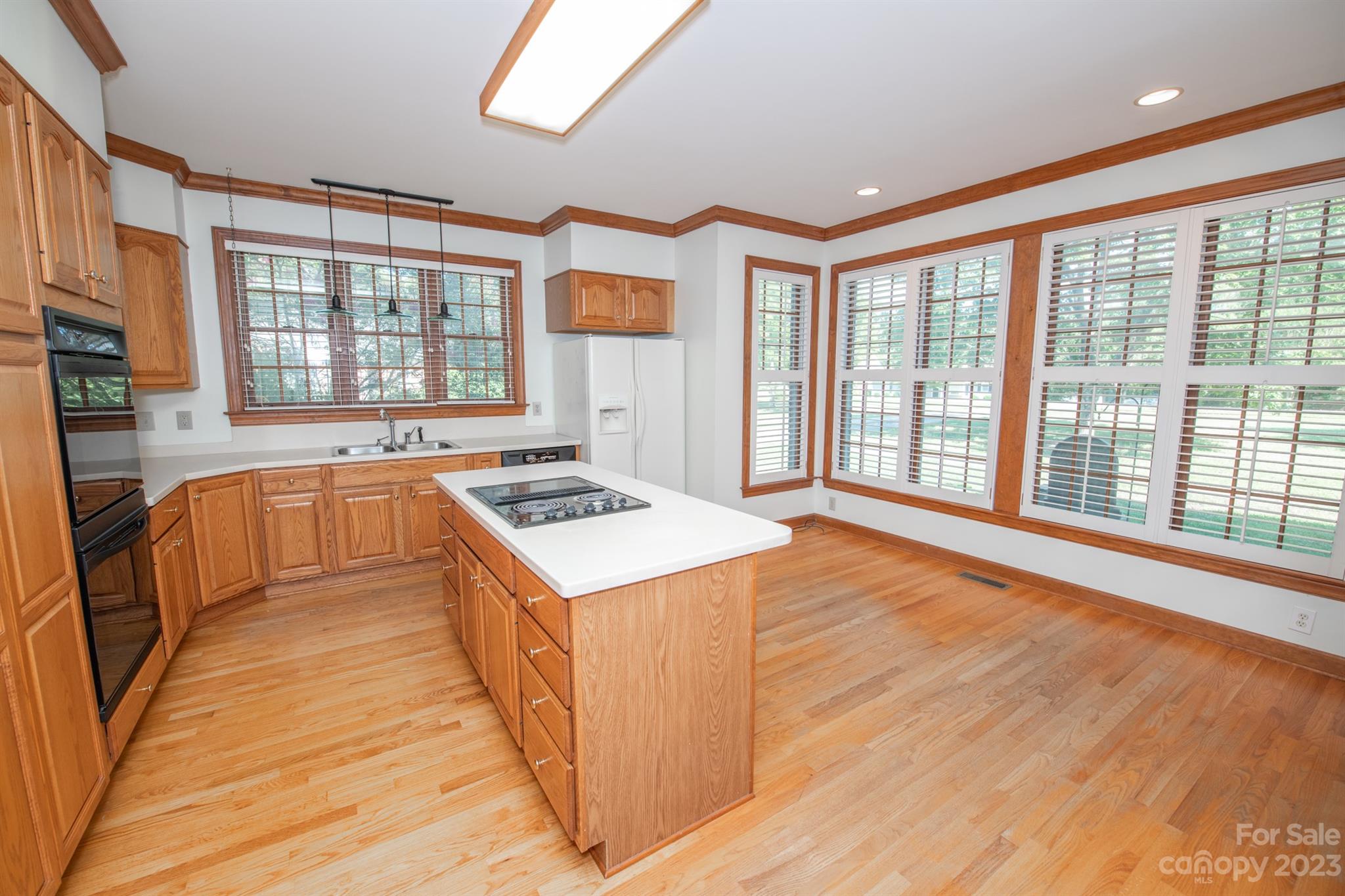 10105 Washam Potts Road