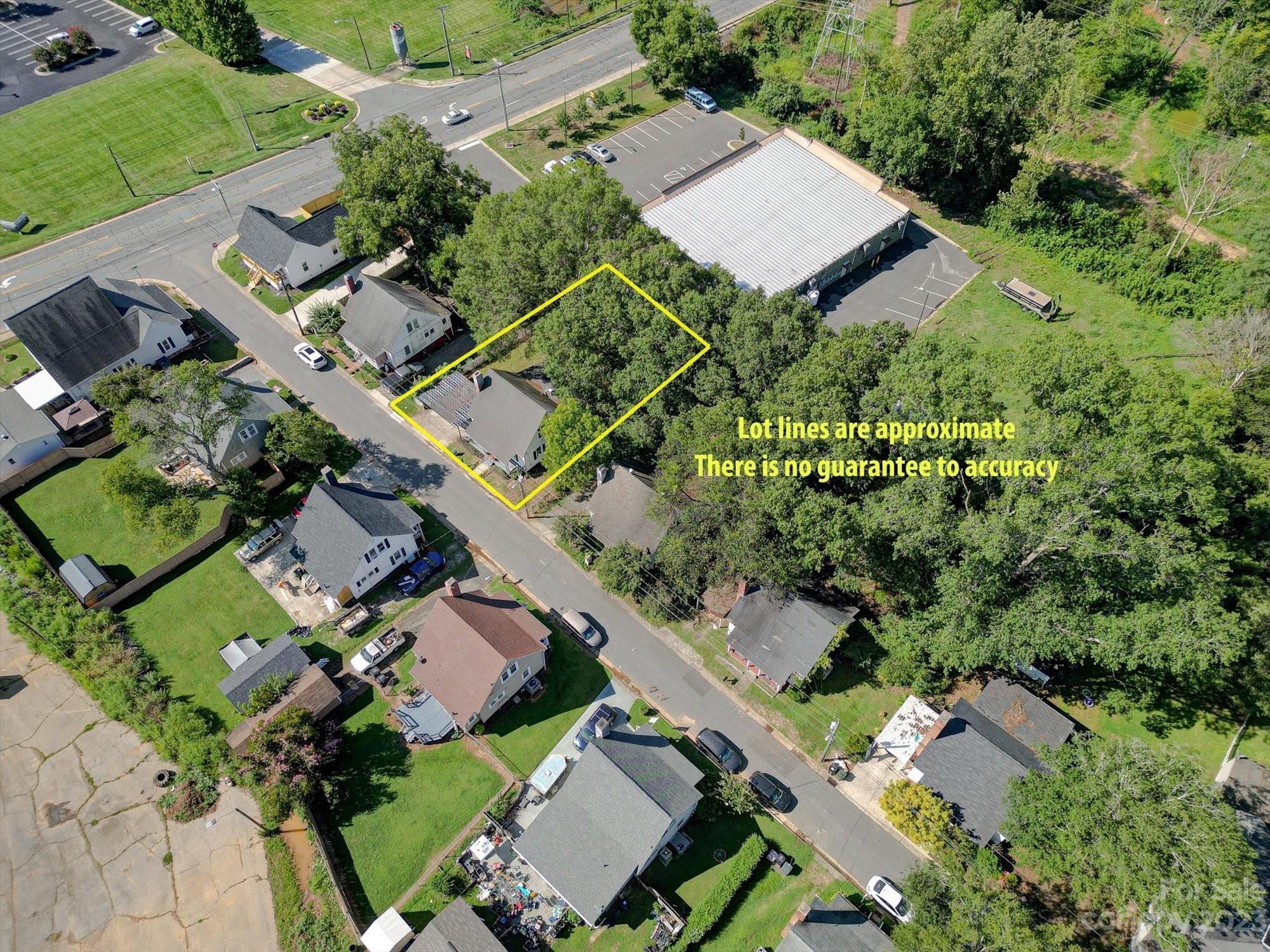 537 Bruton Drive NW