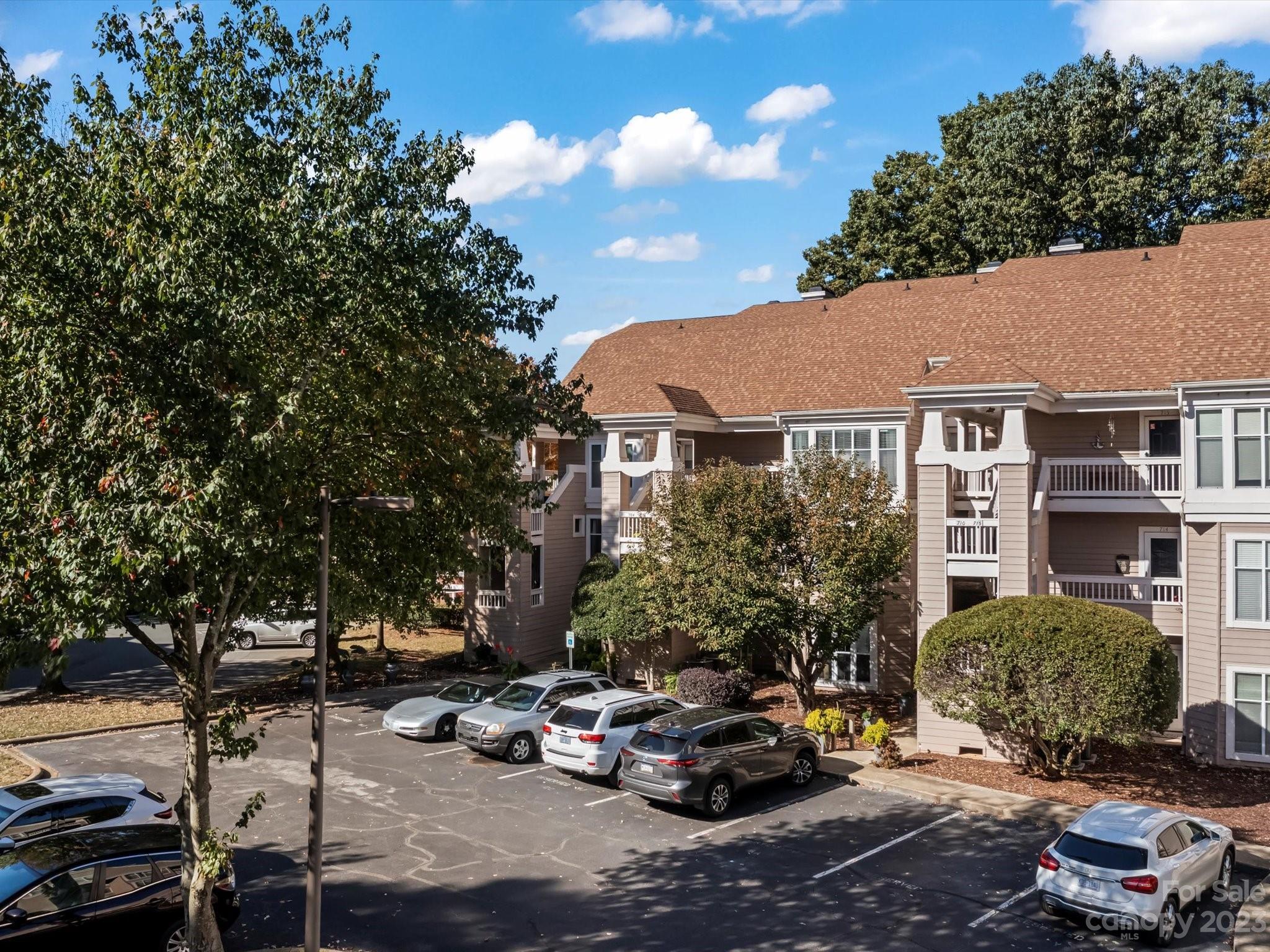 709 Southwest Drive