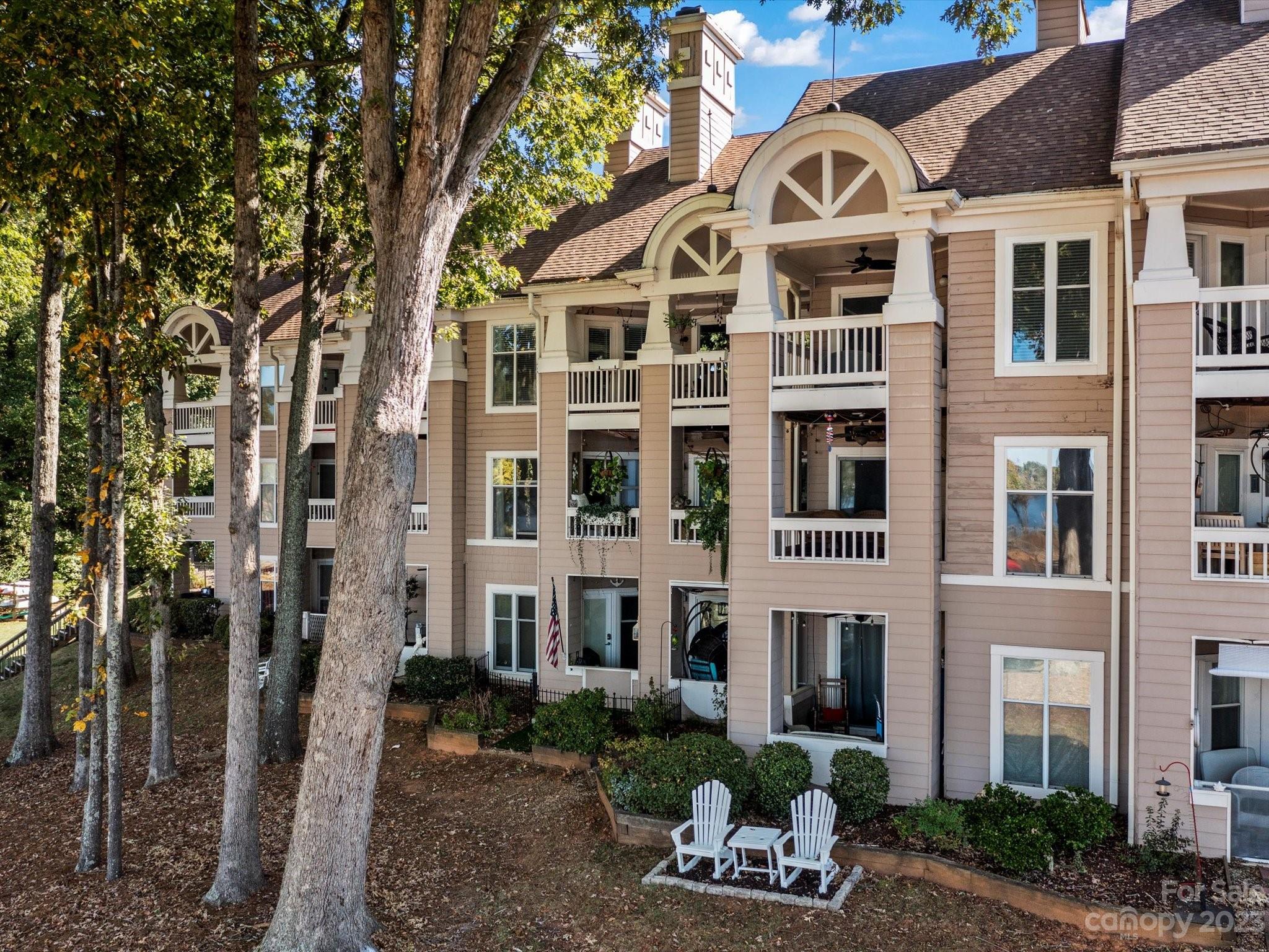 709 Southwest Drive