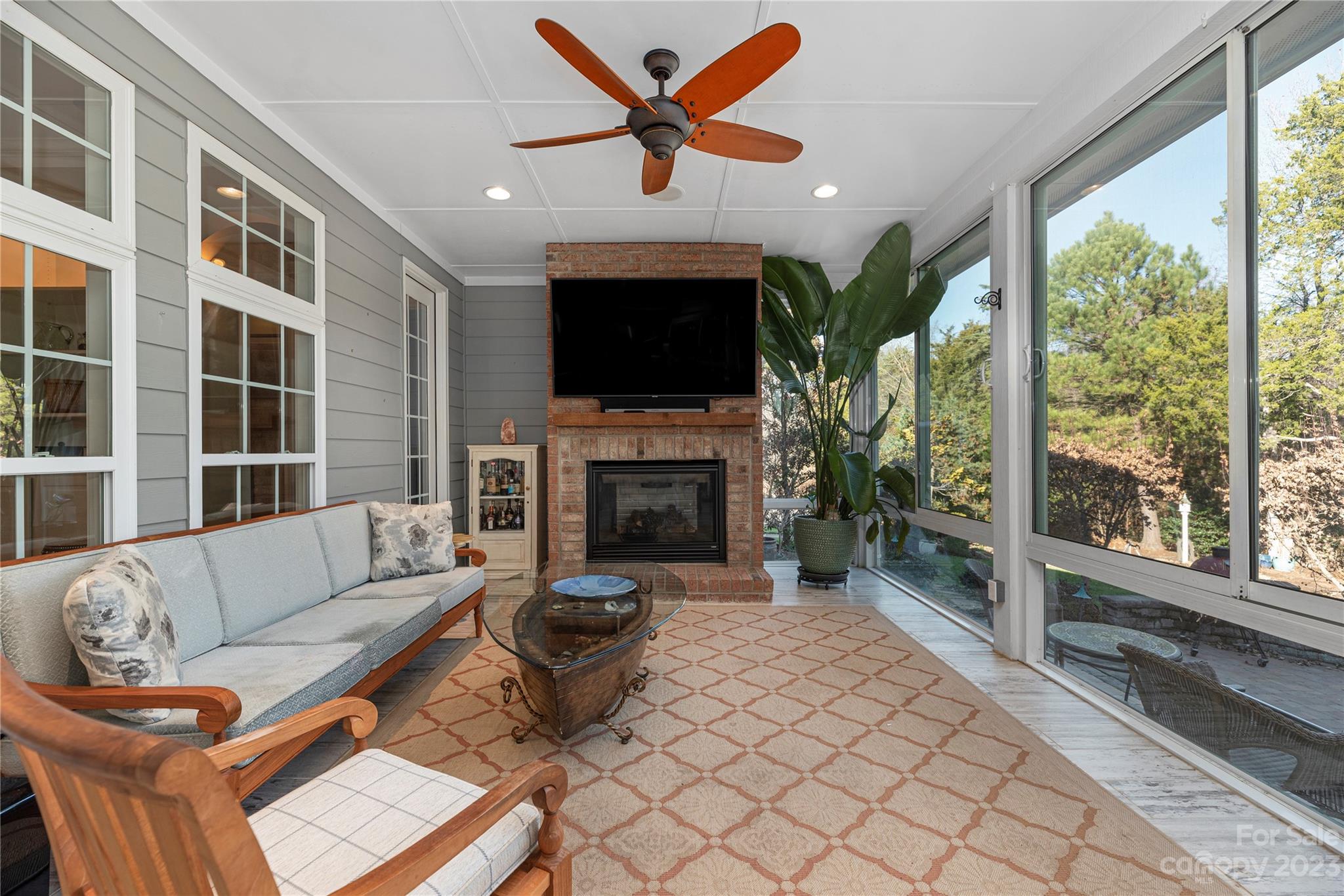 14530 Old Vermillion Drive