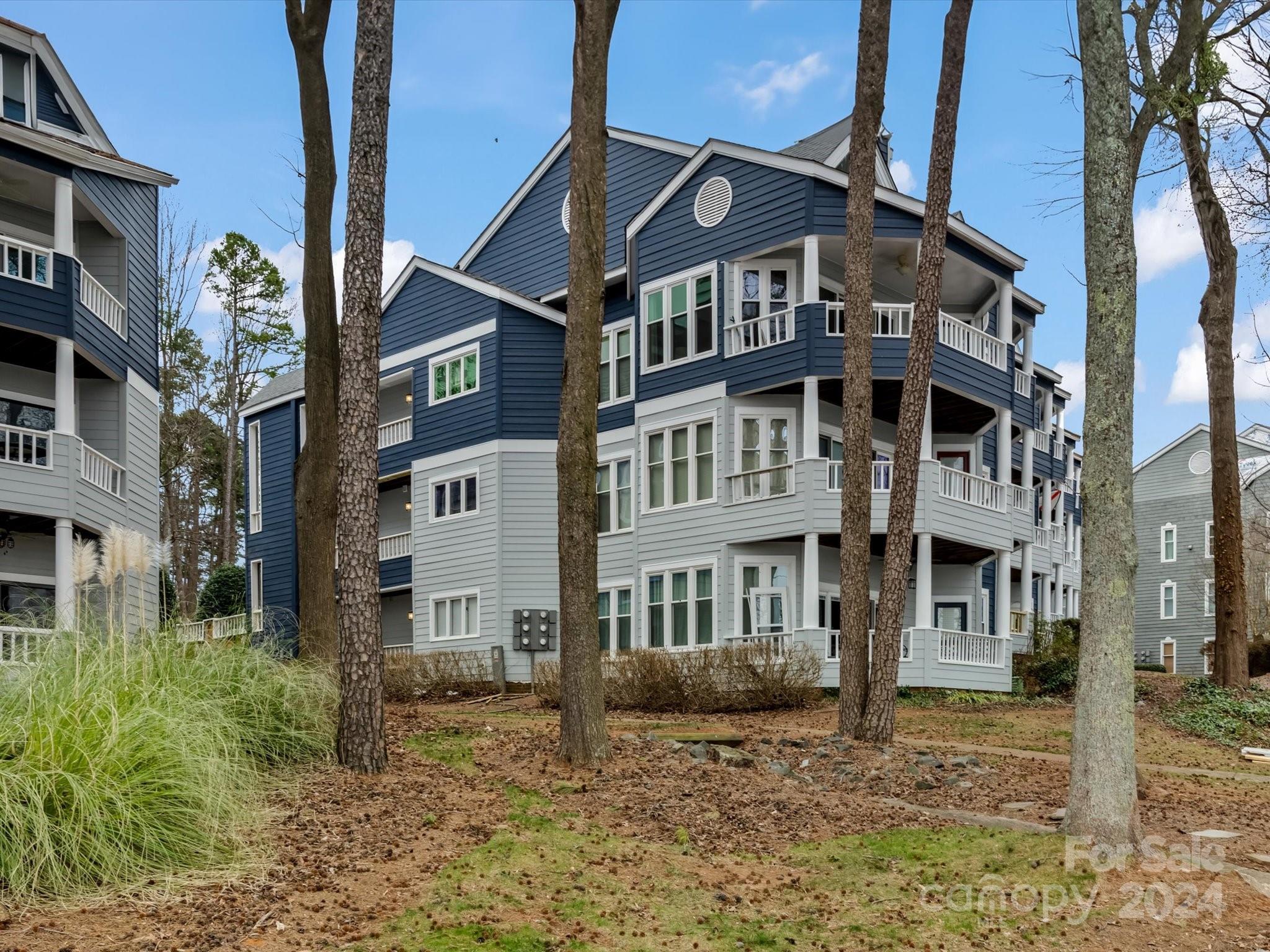 336 Northwest Drive