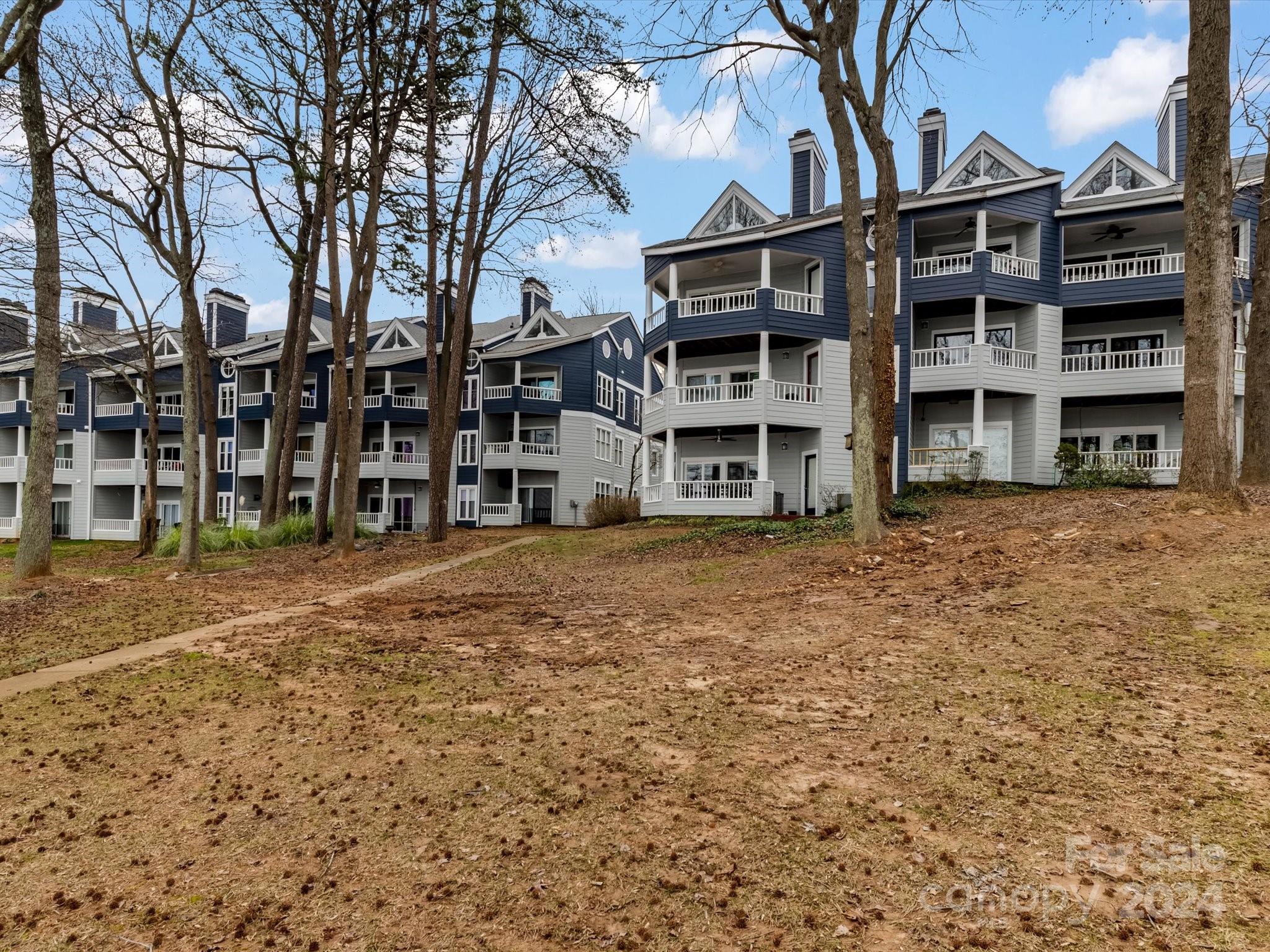 336 Northwest Drive
