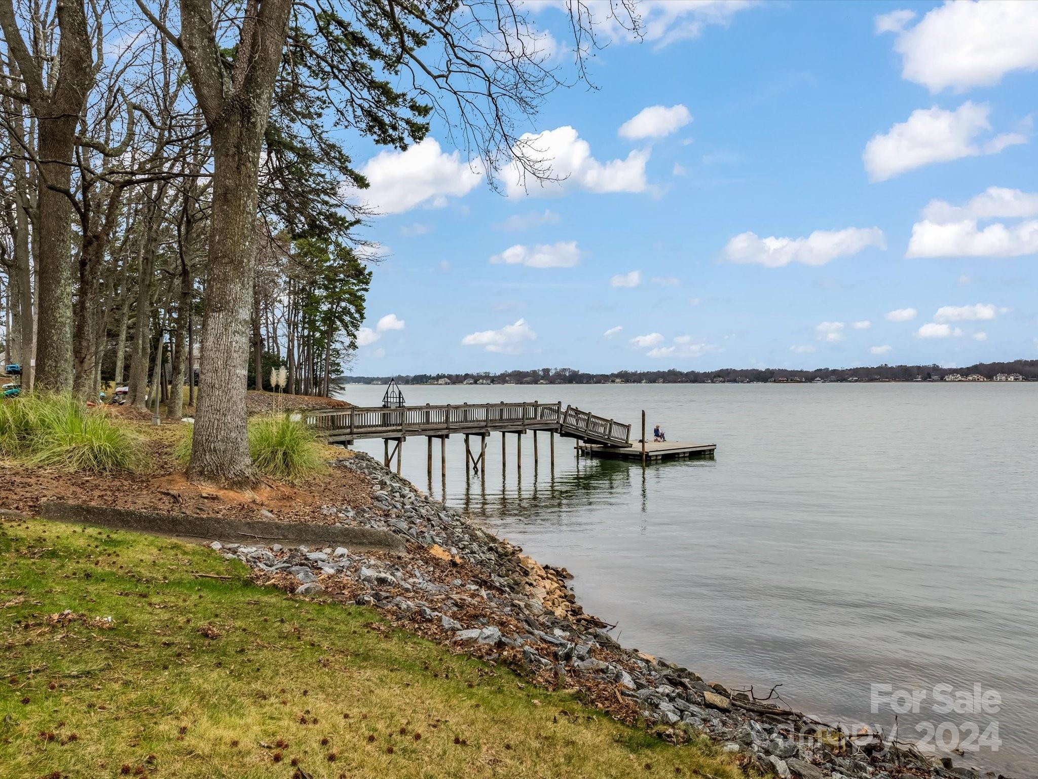 336 Northwest Drive