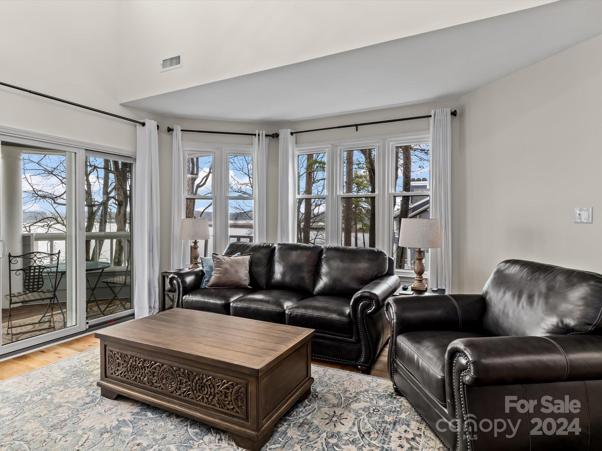 336 Northwest Drive
