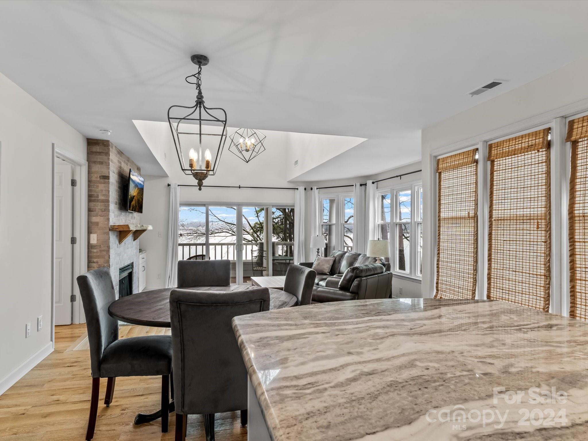 336 Northwest Drive
