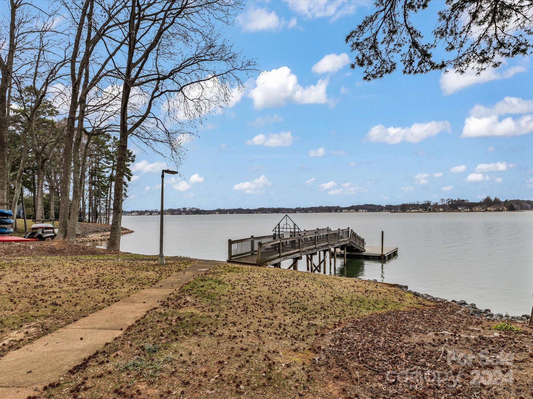 336 Northwest Drive