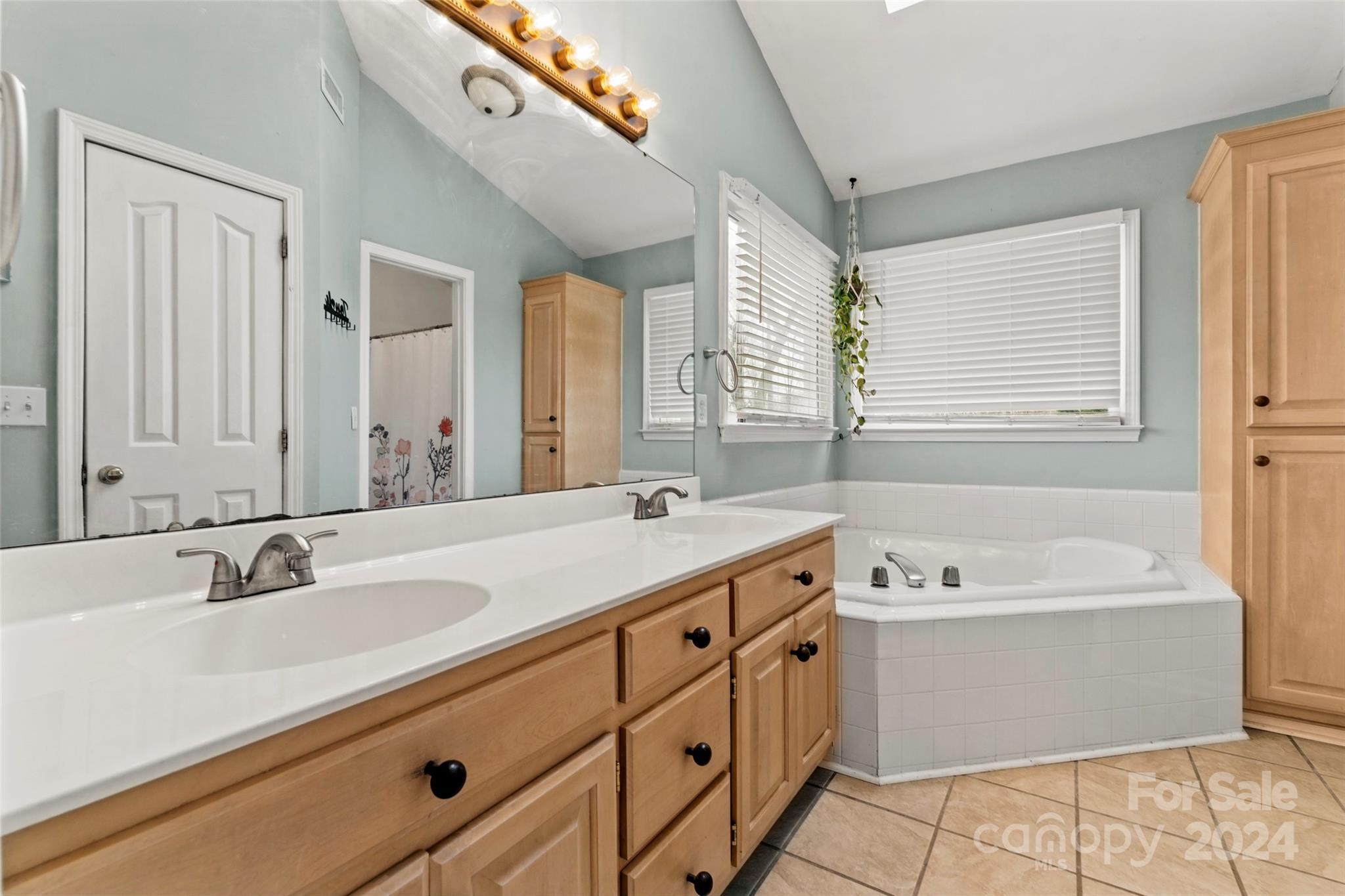 8908 Poplar Ridge Court