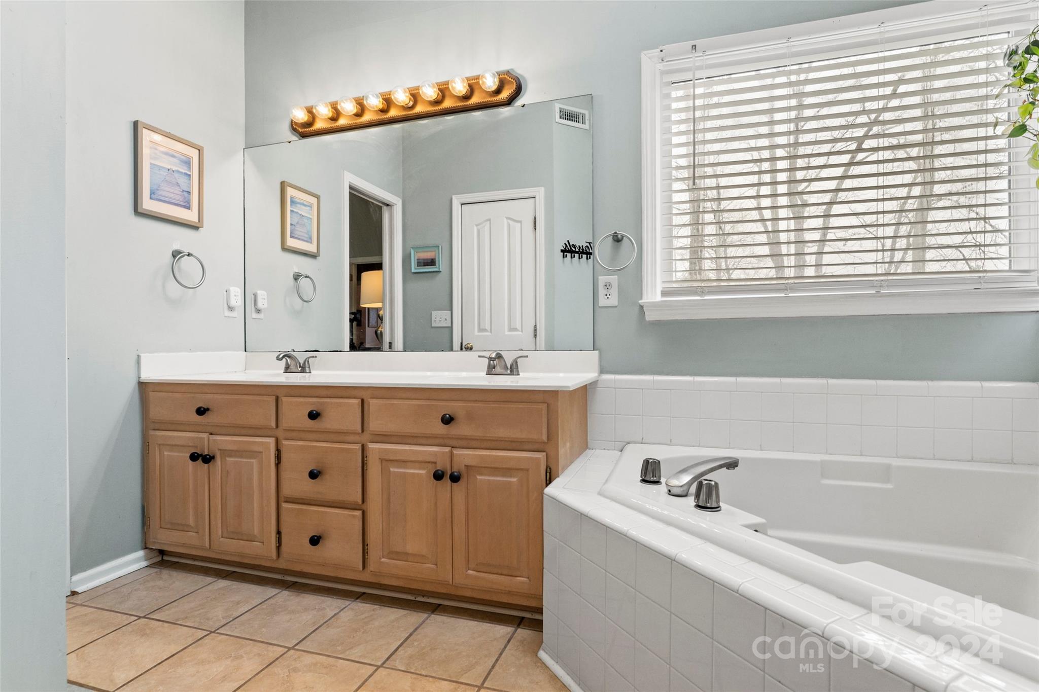 8908 Poplar Ridge Court