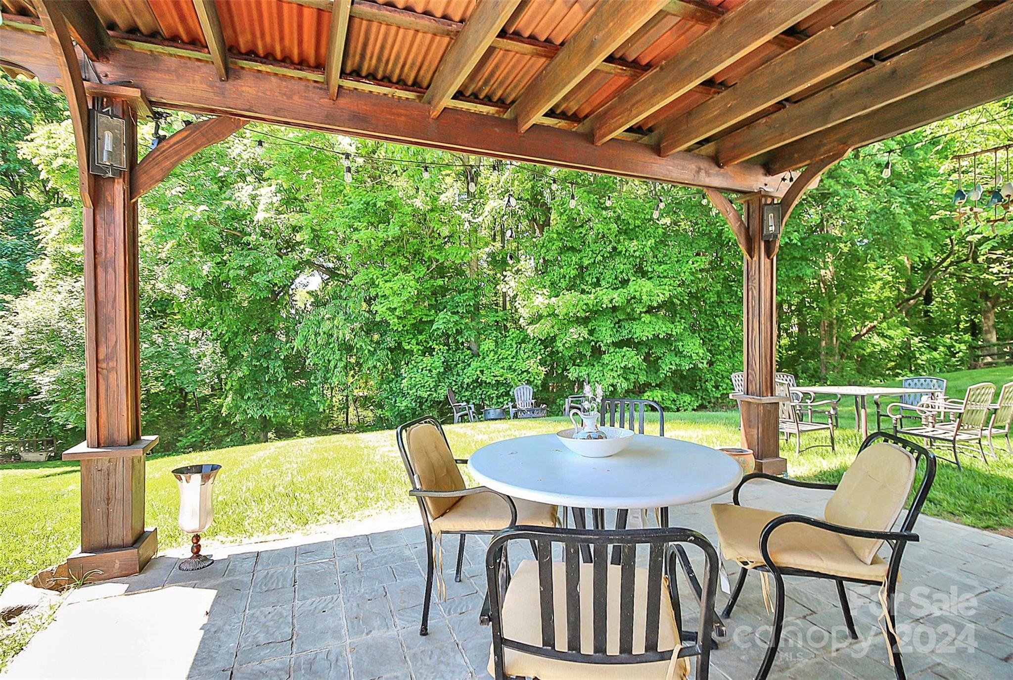 7617 Nicolette Court