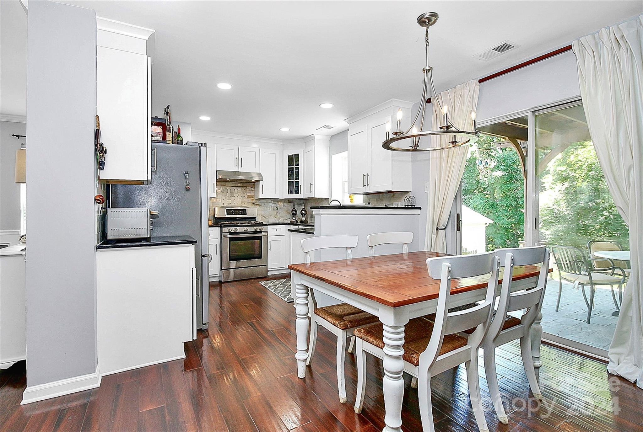 7617 Nicolette Court