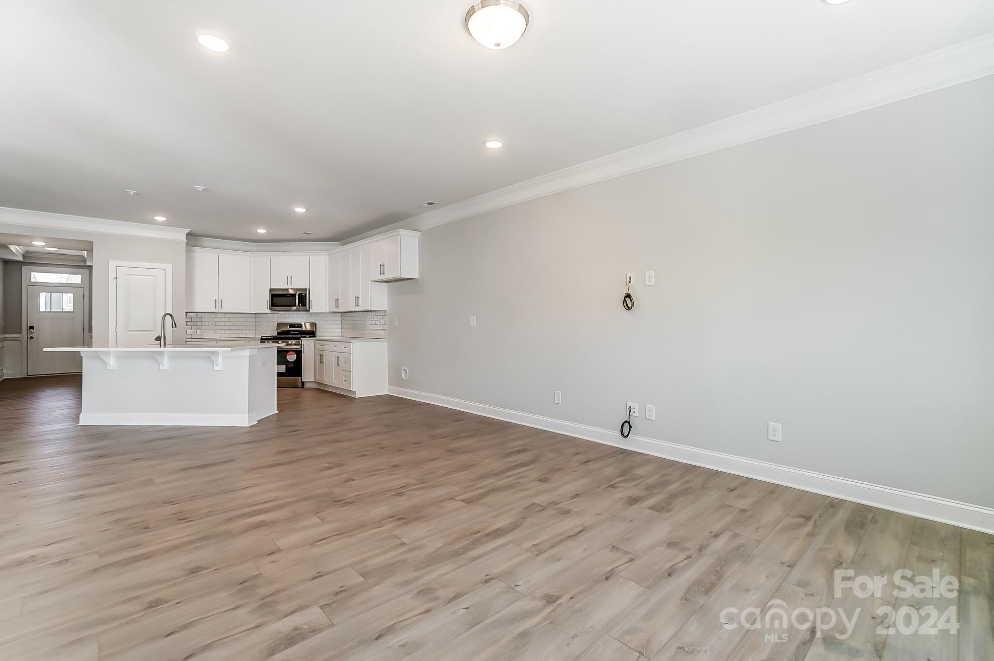 4101 Black Court Unit: 165