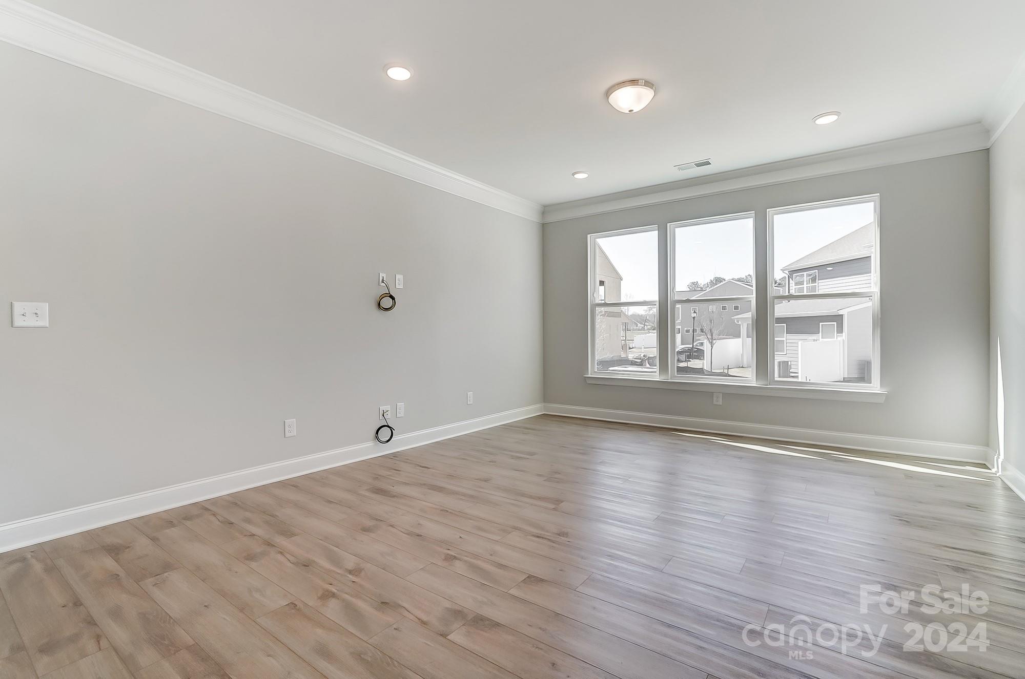 4101 Black Court Unit: 165