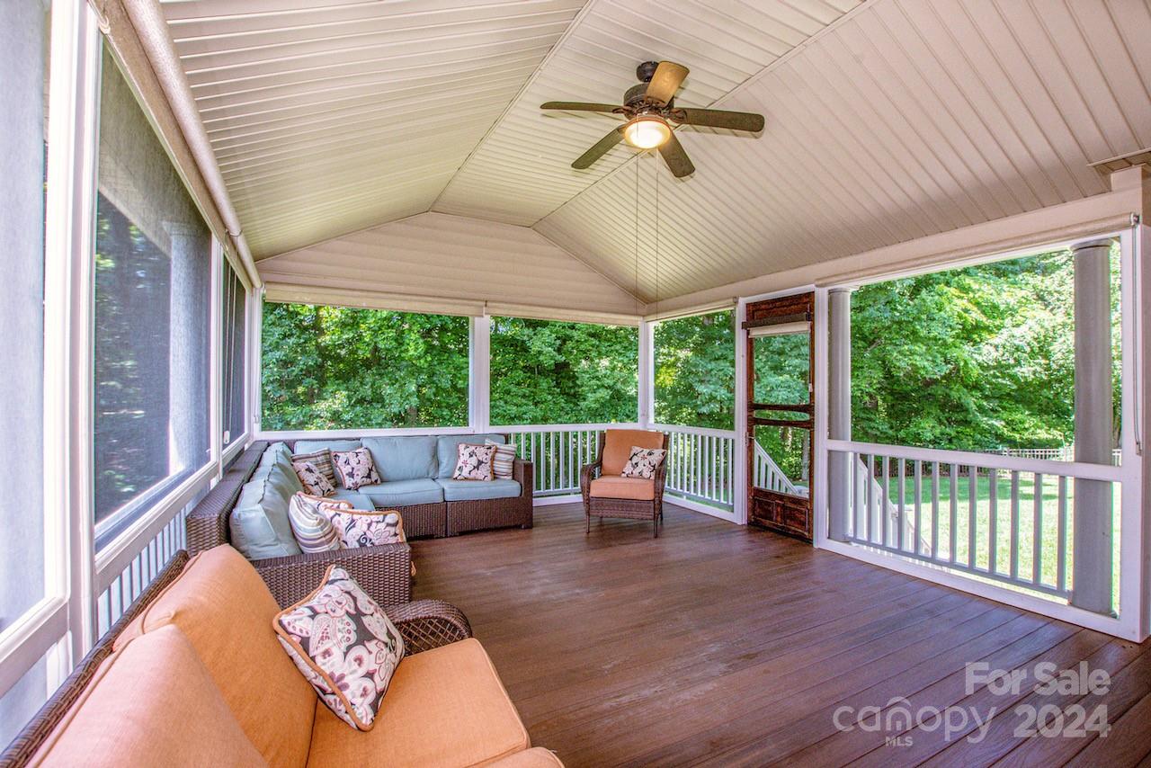 158 Bay Laurel Drive