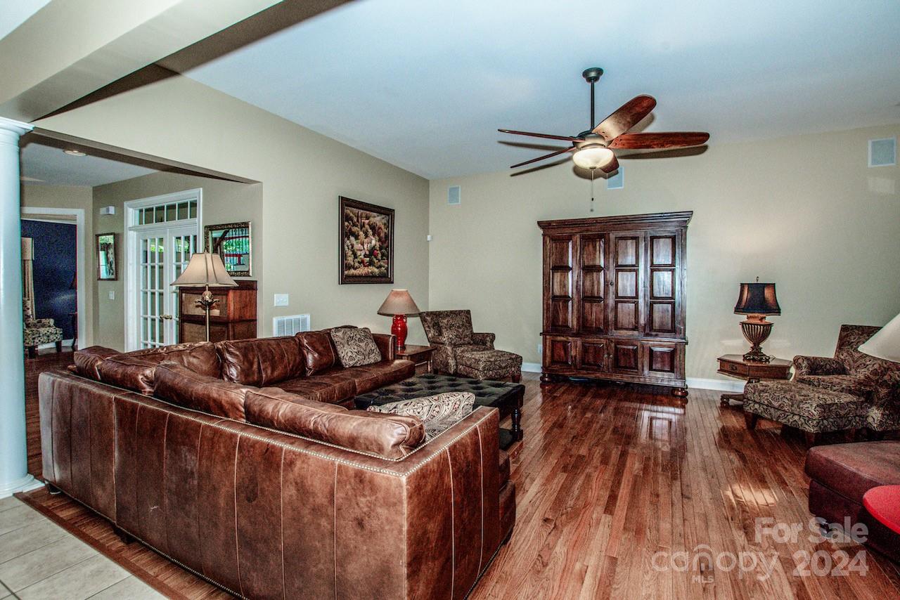 158 Bay Laurel Drive