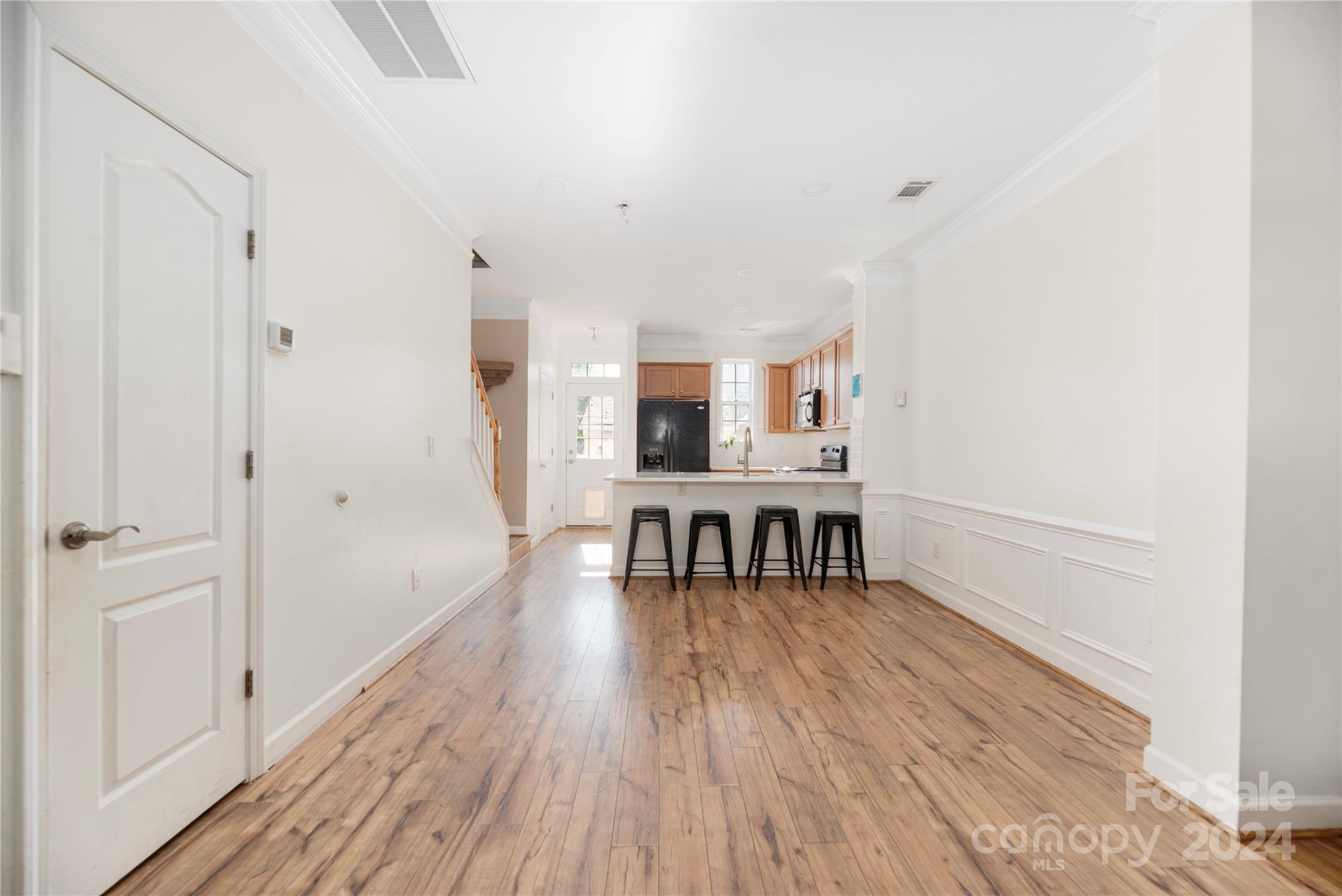 1083 Writers Way