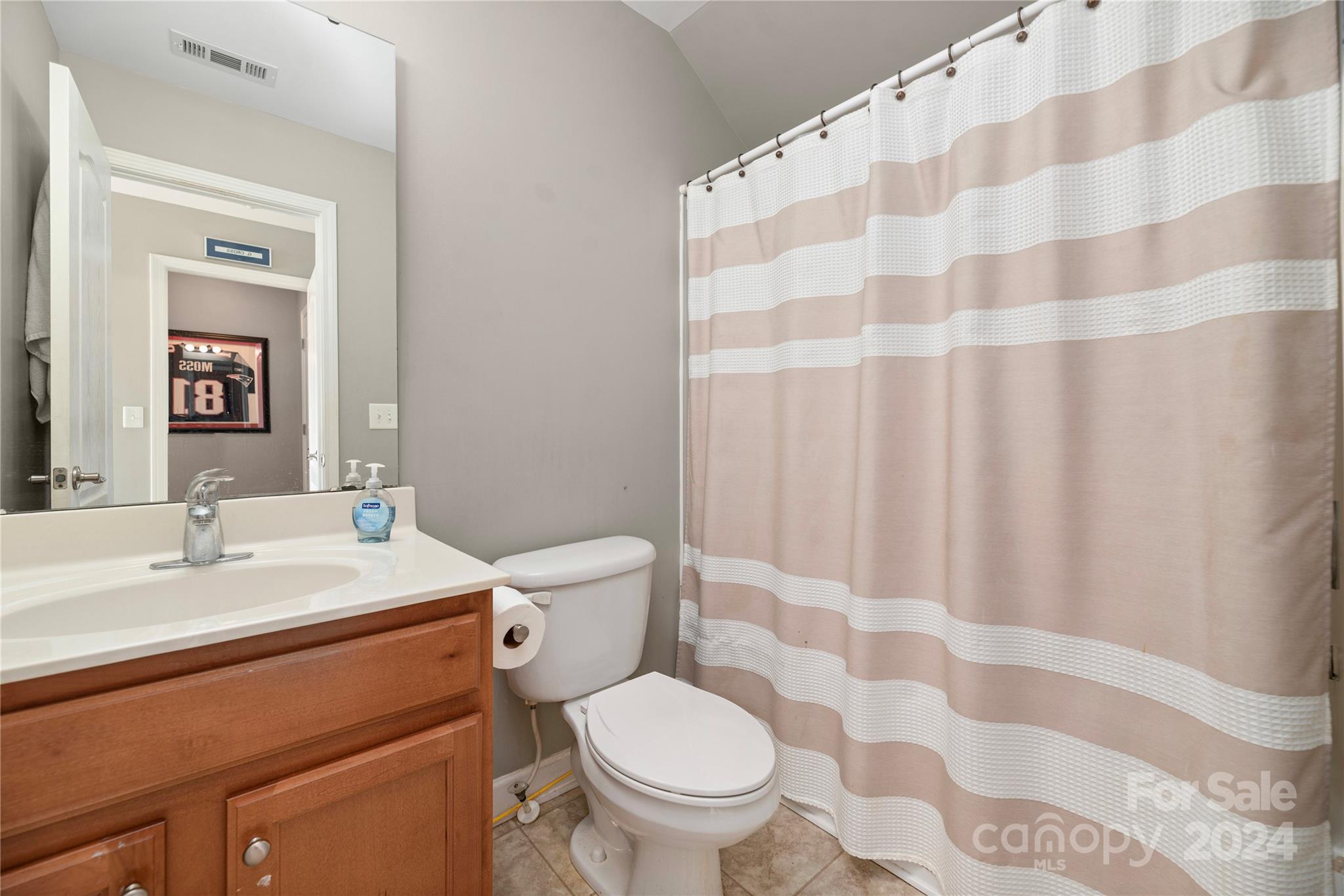 1083 Writers Way