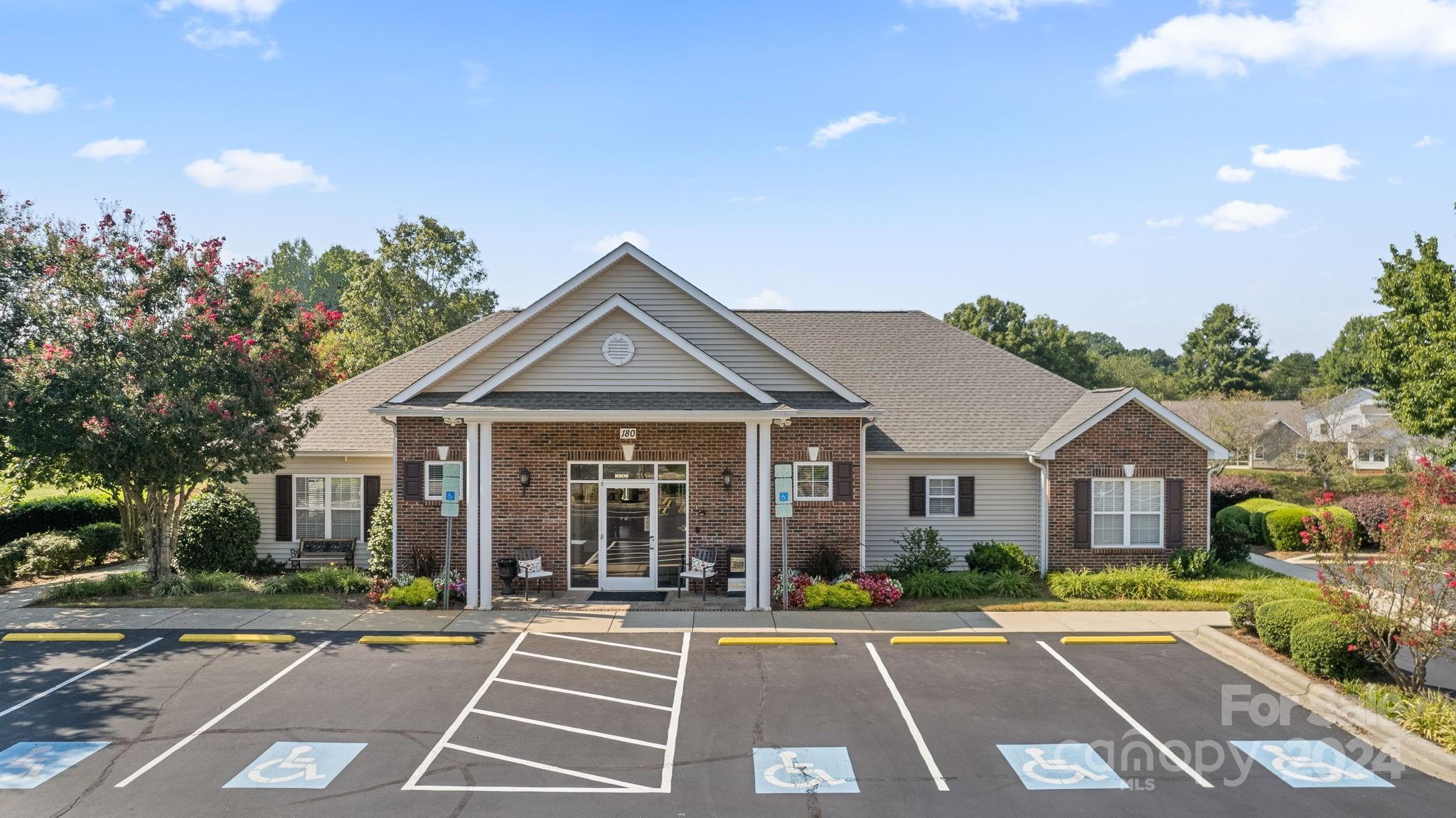 136 Oak Village Parkway