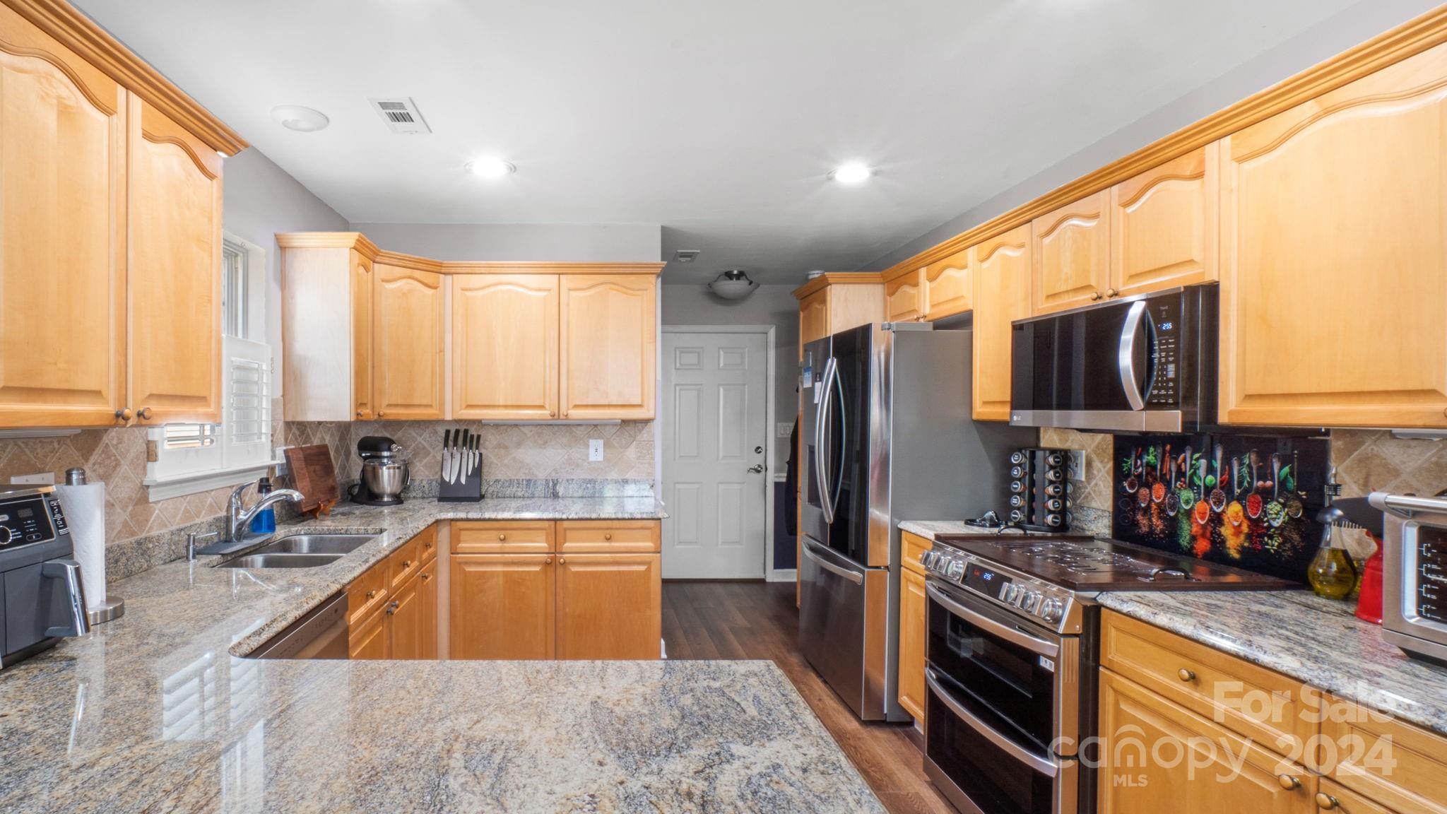 136 Oak Village Parkway