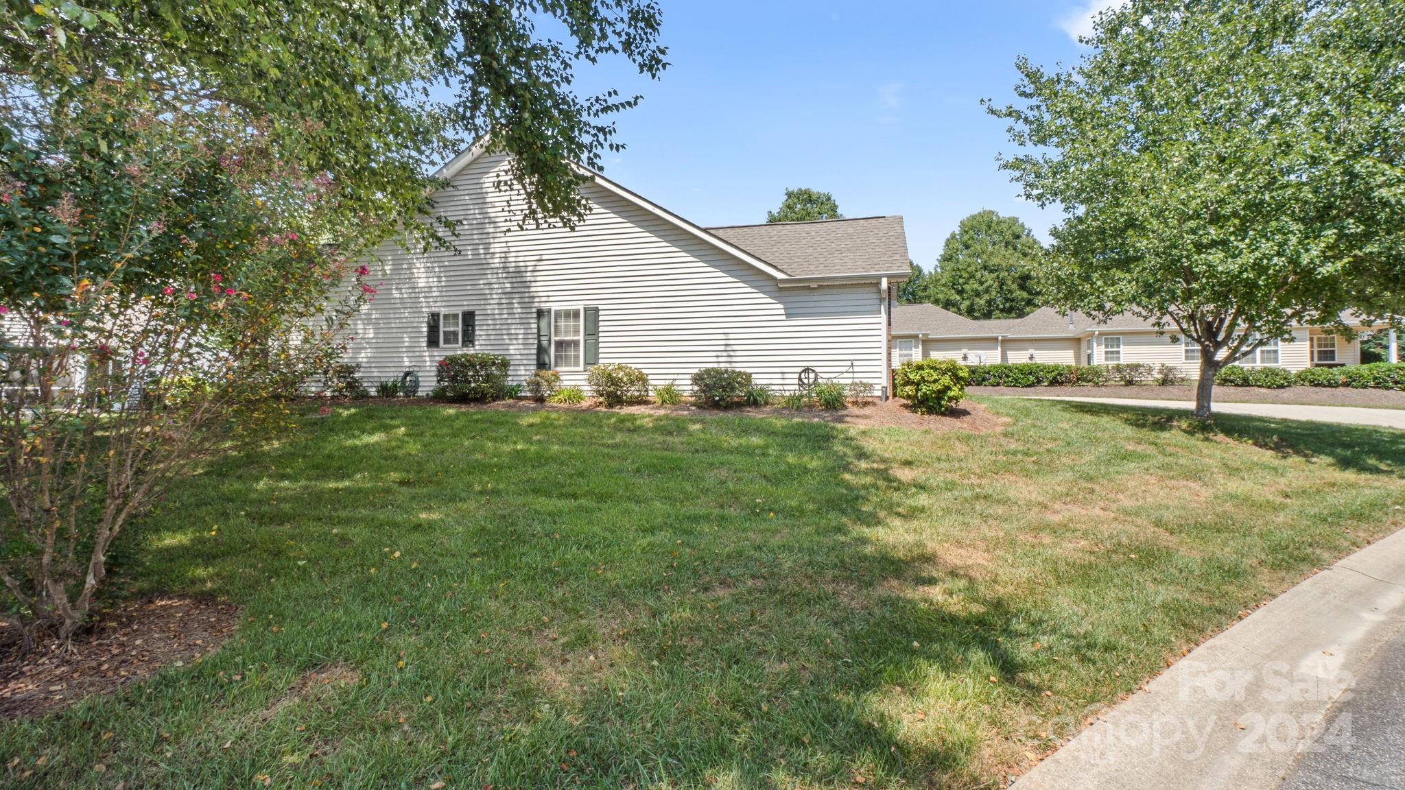 136 Oak Village Parkway