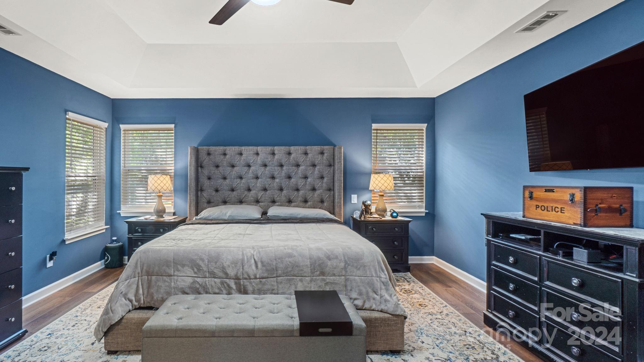 136 Oak Village Parkway