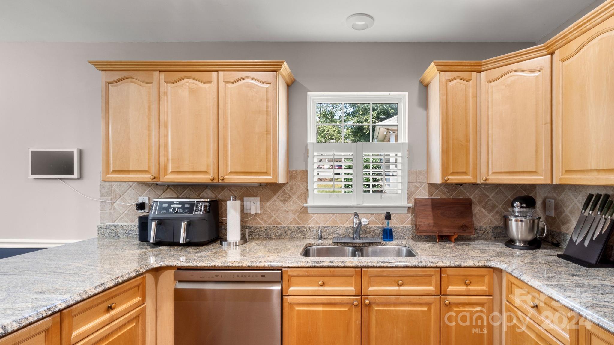 136 Oak Village Parkway