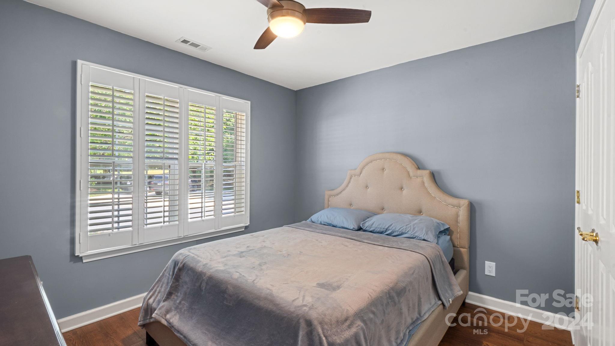 136 Oak Village Parkway