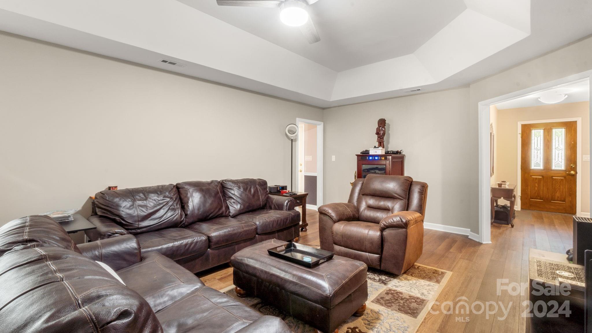 136 Oak Village Parkway