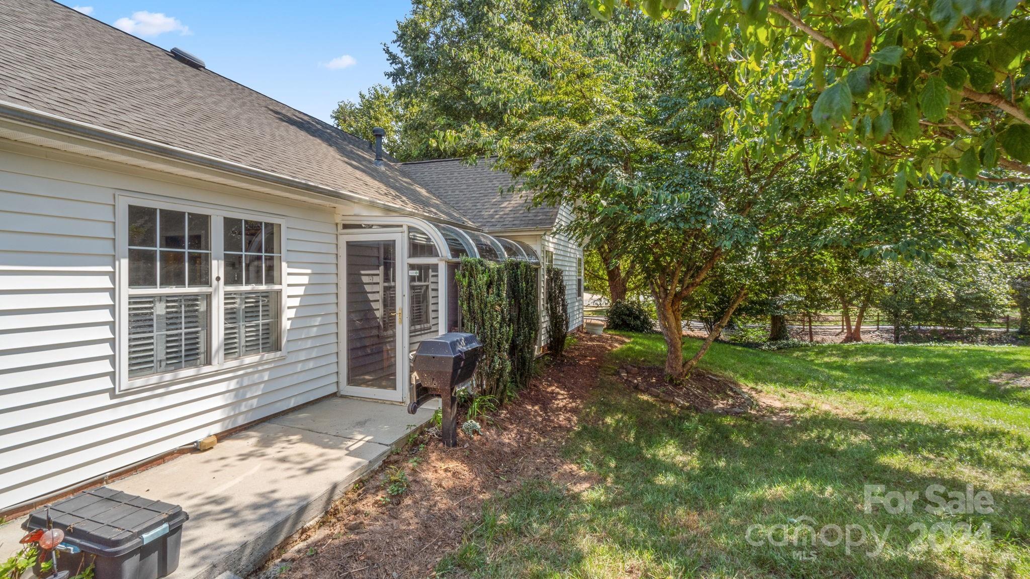 136 Oak Village Parkway