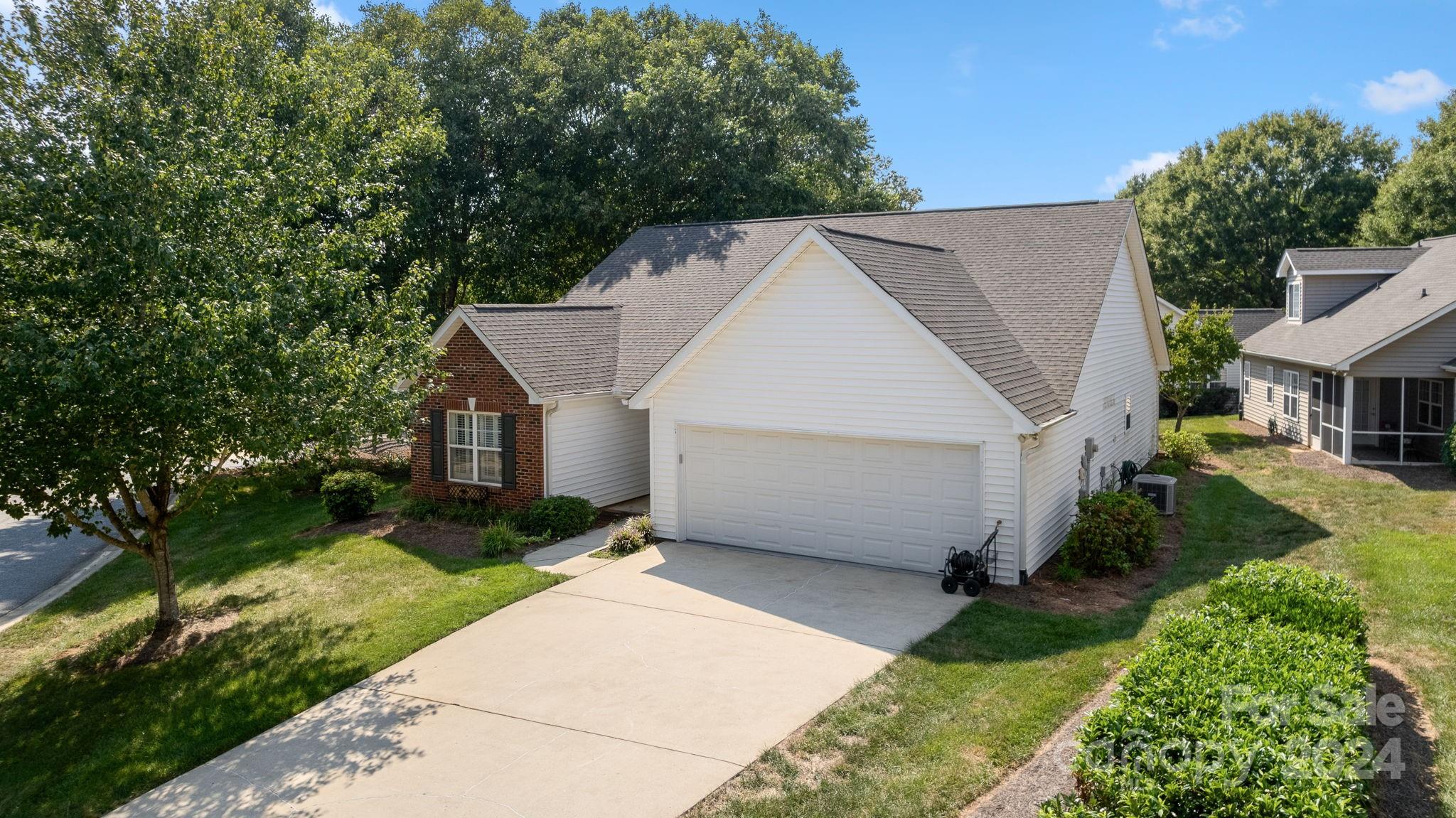 136 Oak Village Parkway