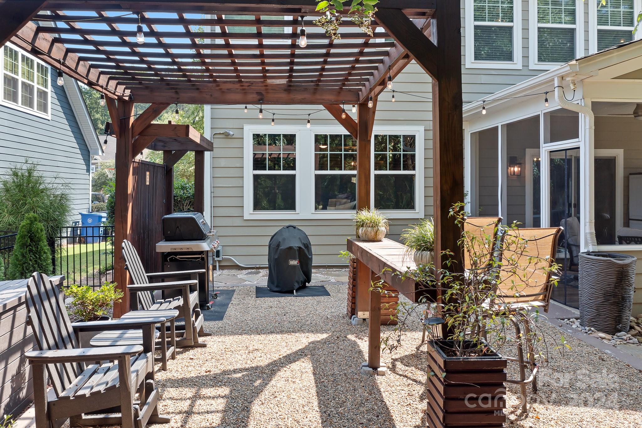 111 Ferngrove Court
