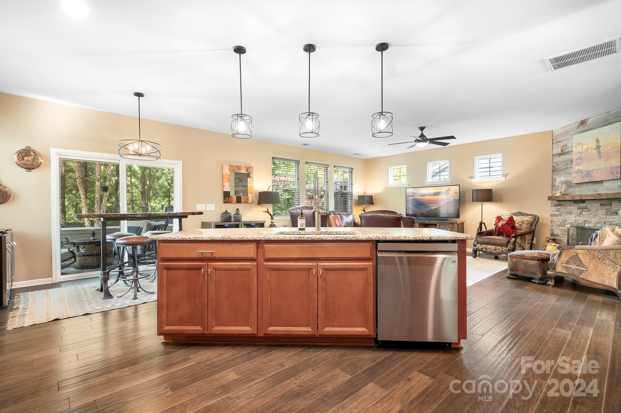 111 Ferngrove Court