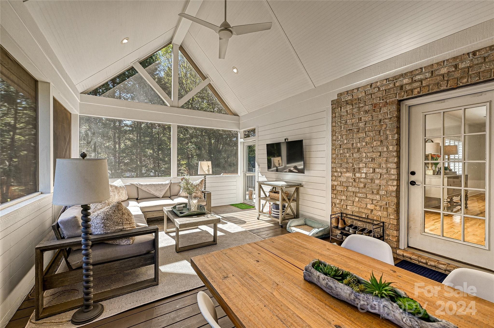 5130 Lady Fern Circle