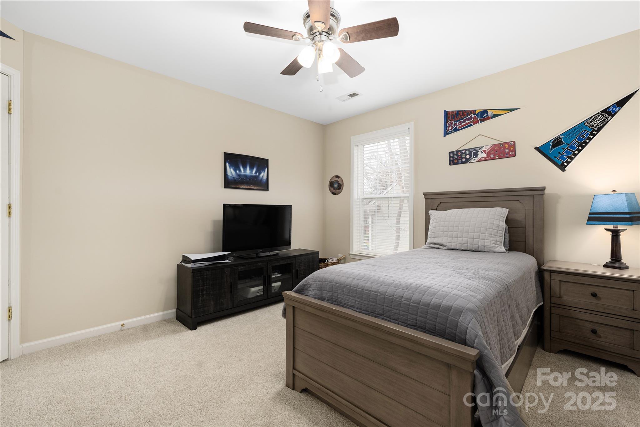 8851 Glenside Street