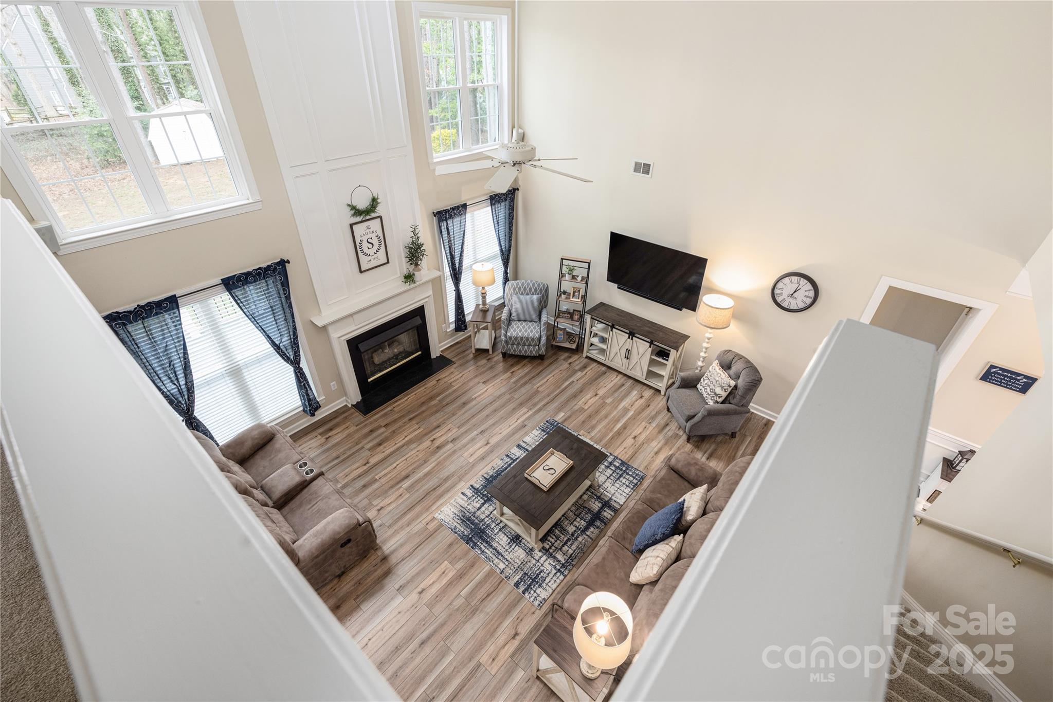 8851 Glenside Street