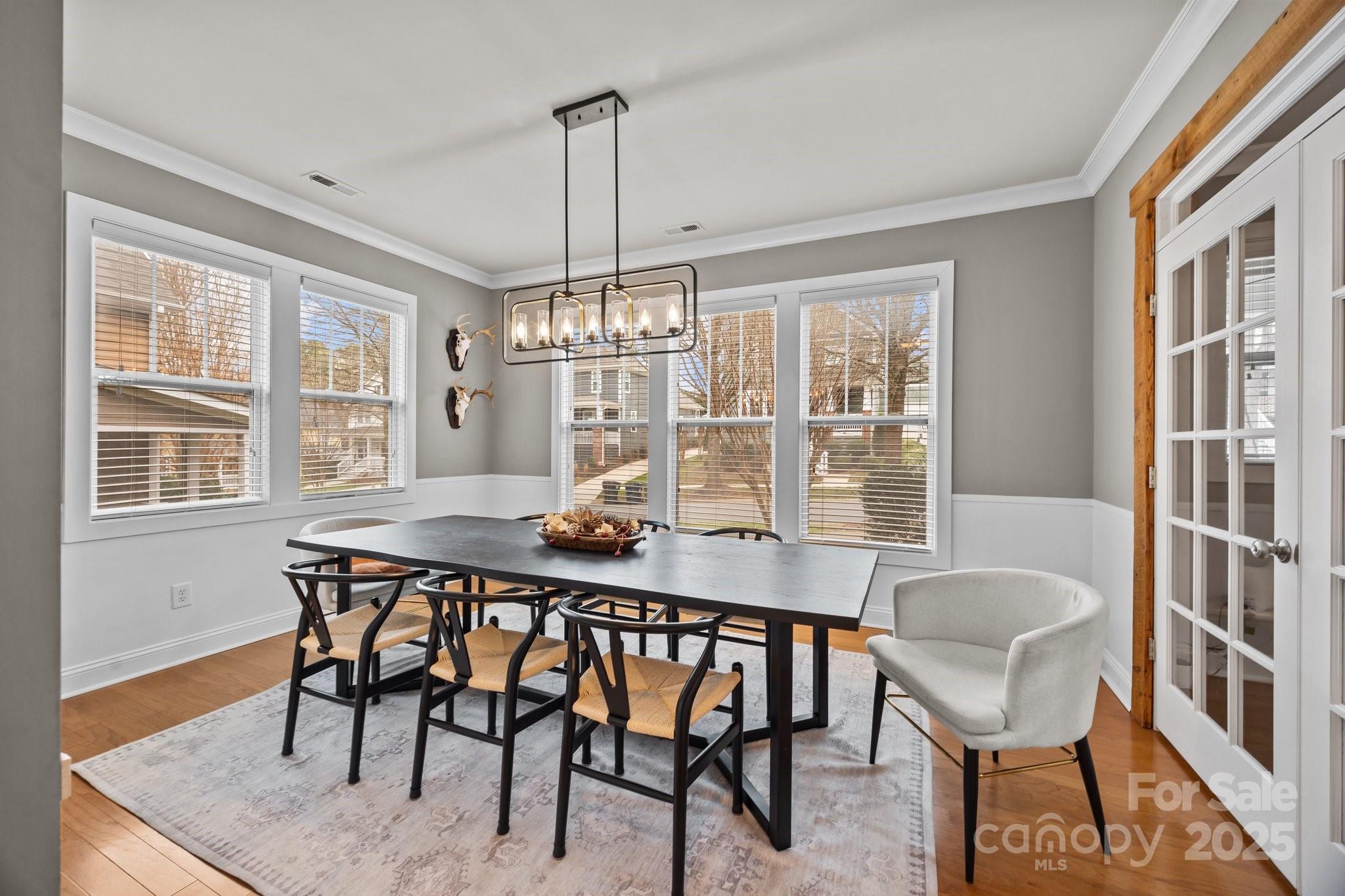 10011 Roosevelt Drive