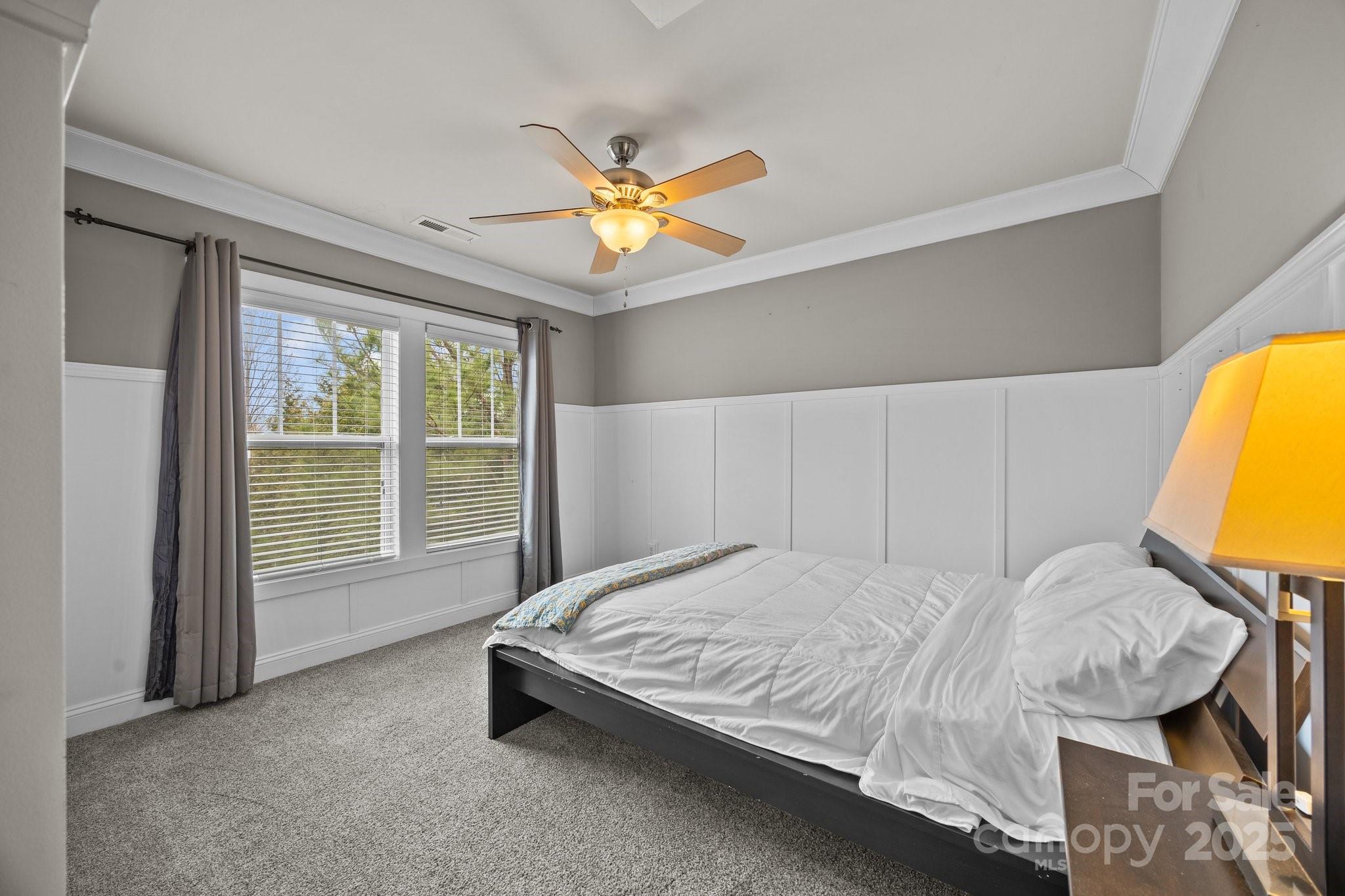 10011 Roosevelt Drive