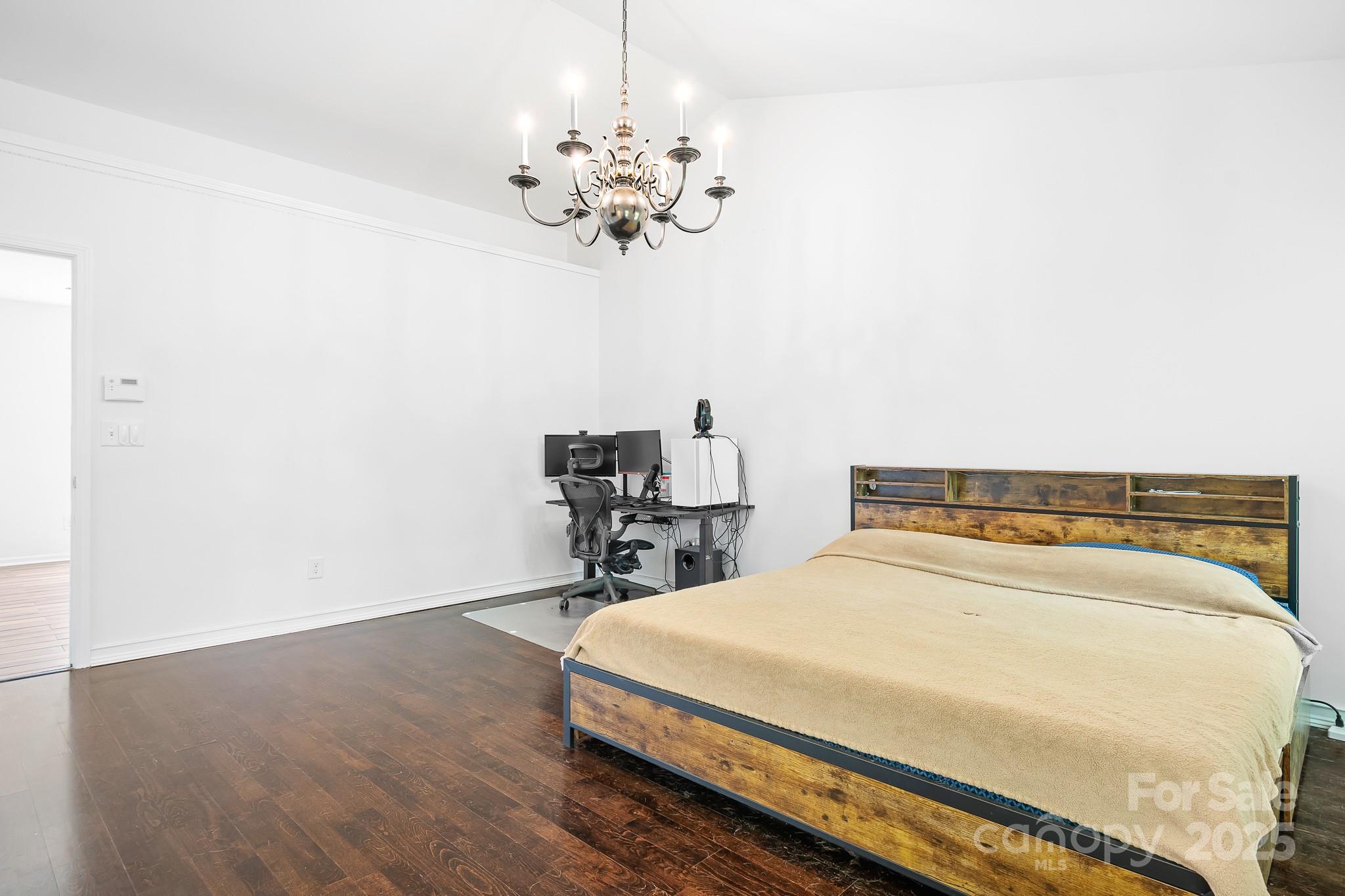 9437 Macquarie Lane