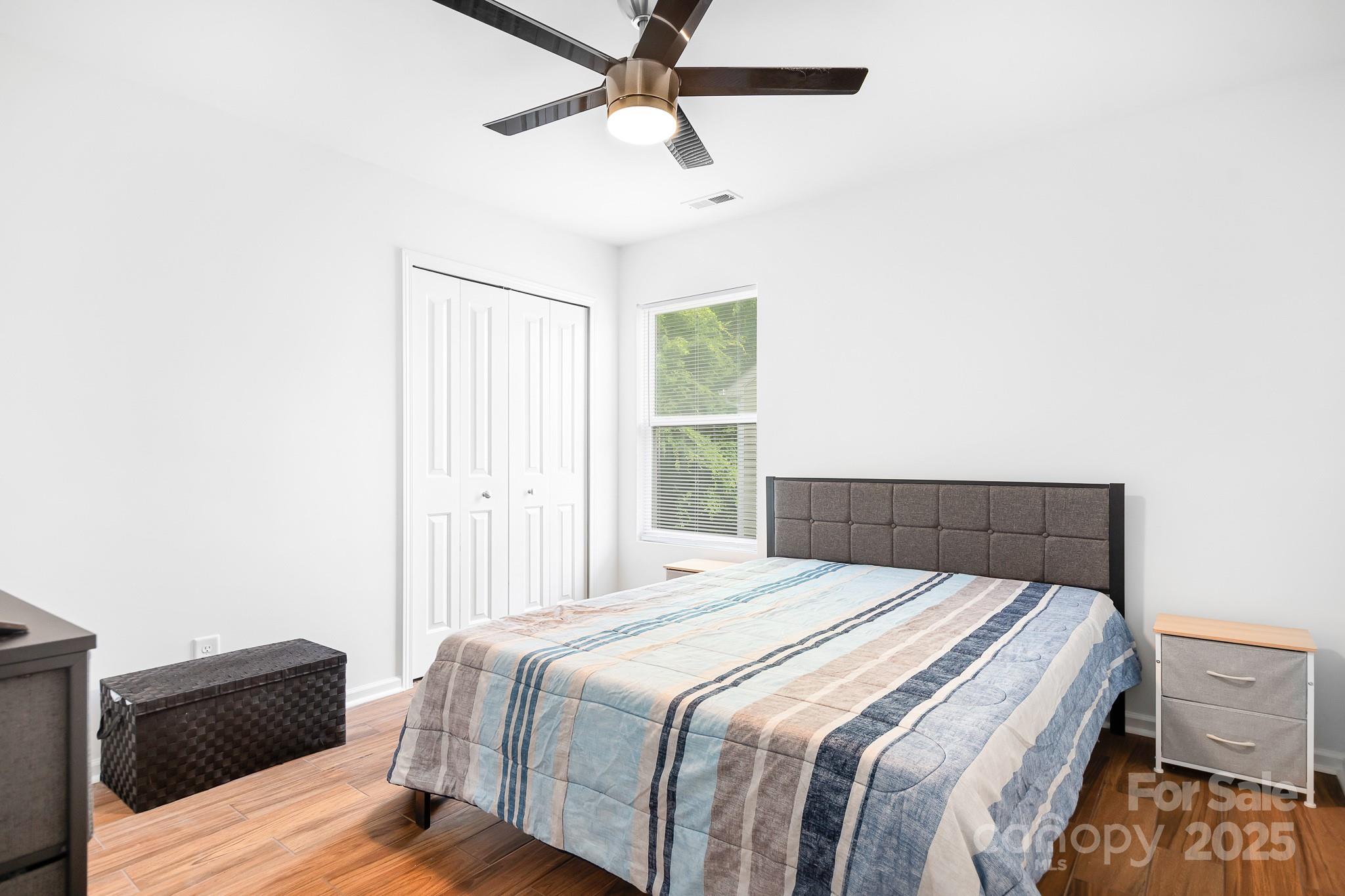 9437 Macquarie Lane