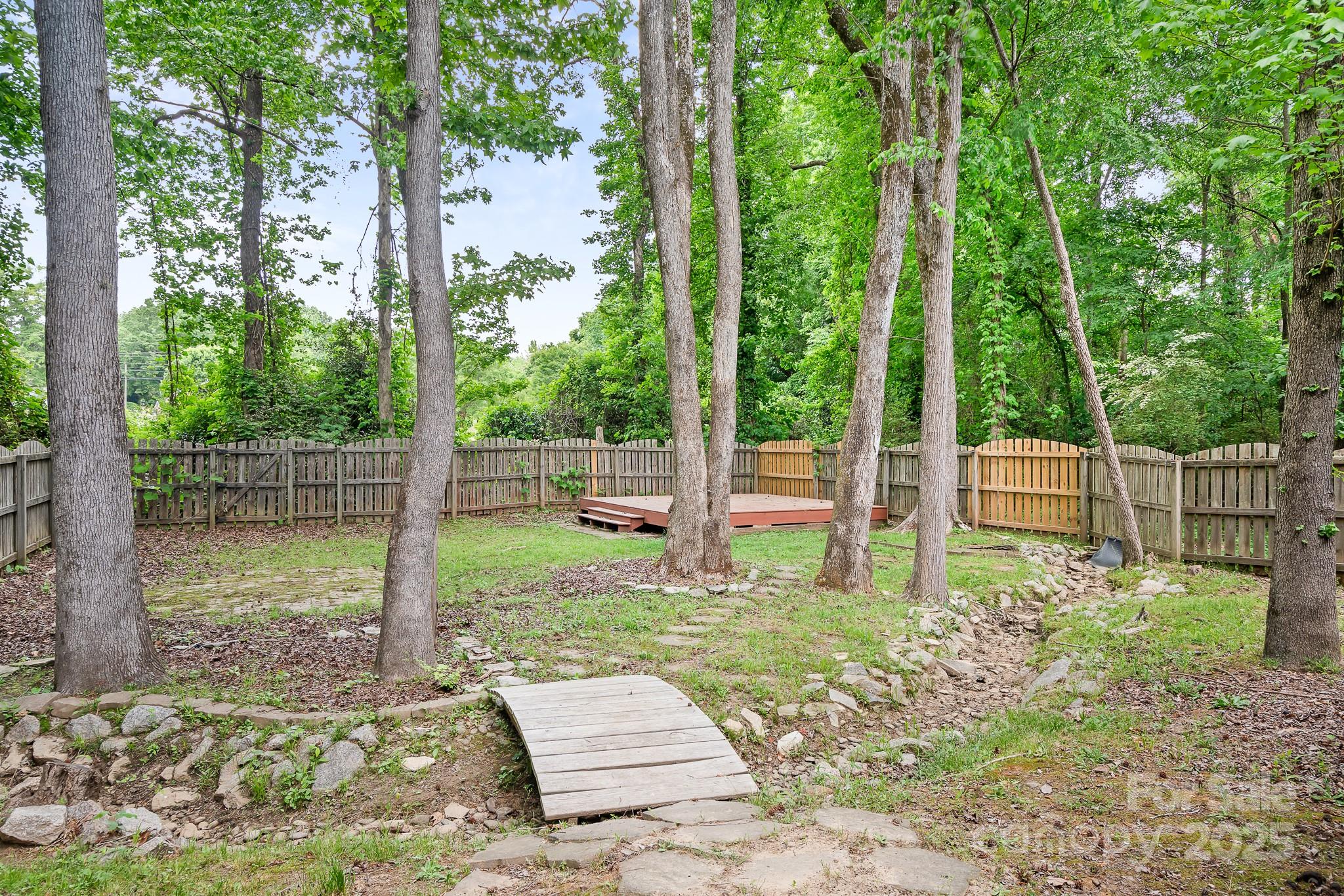 9437 Macquarie Lane