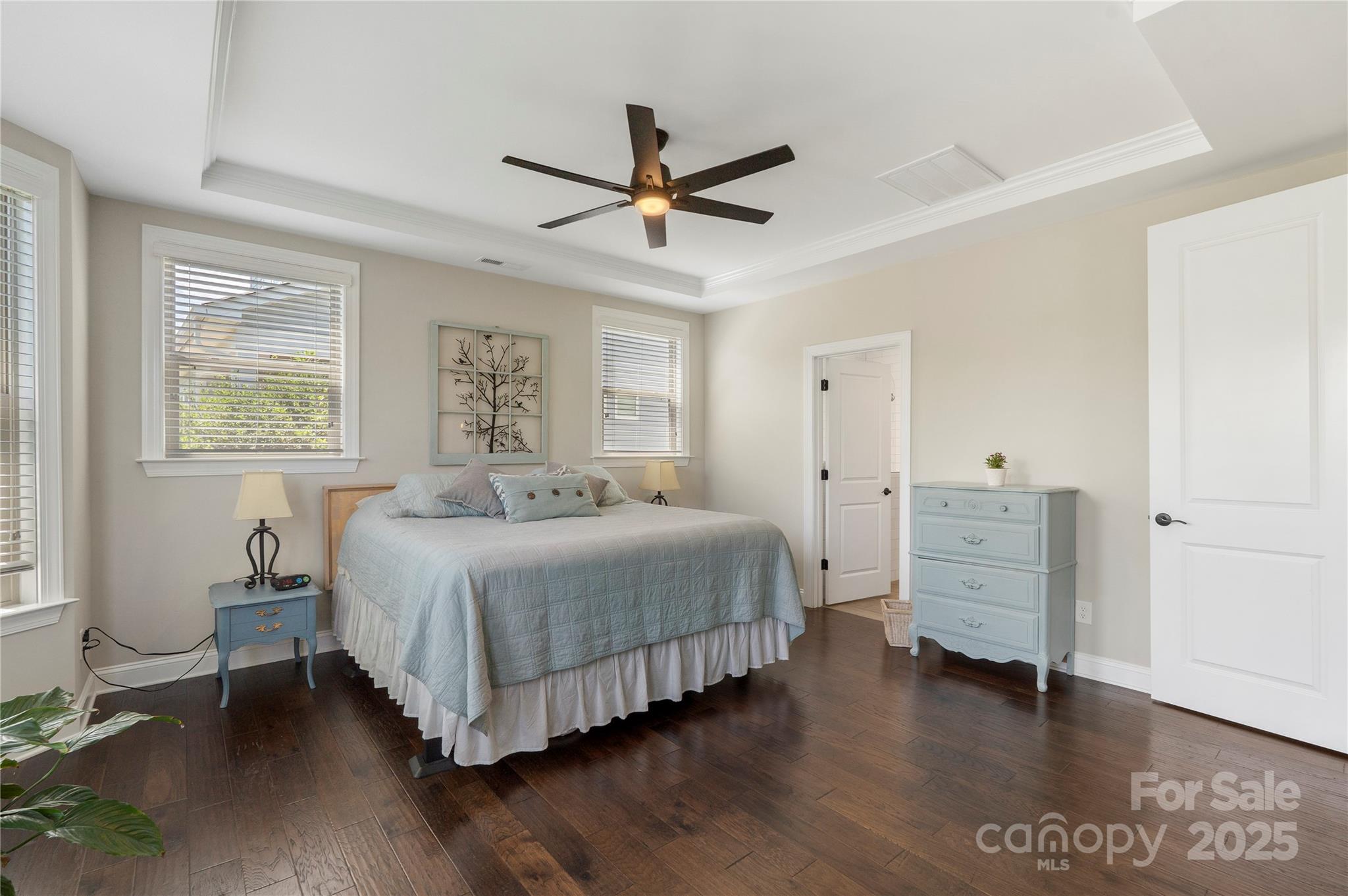 14914 Marymont Avenue