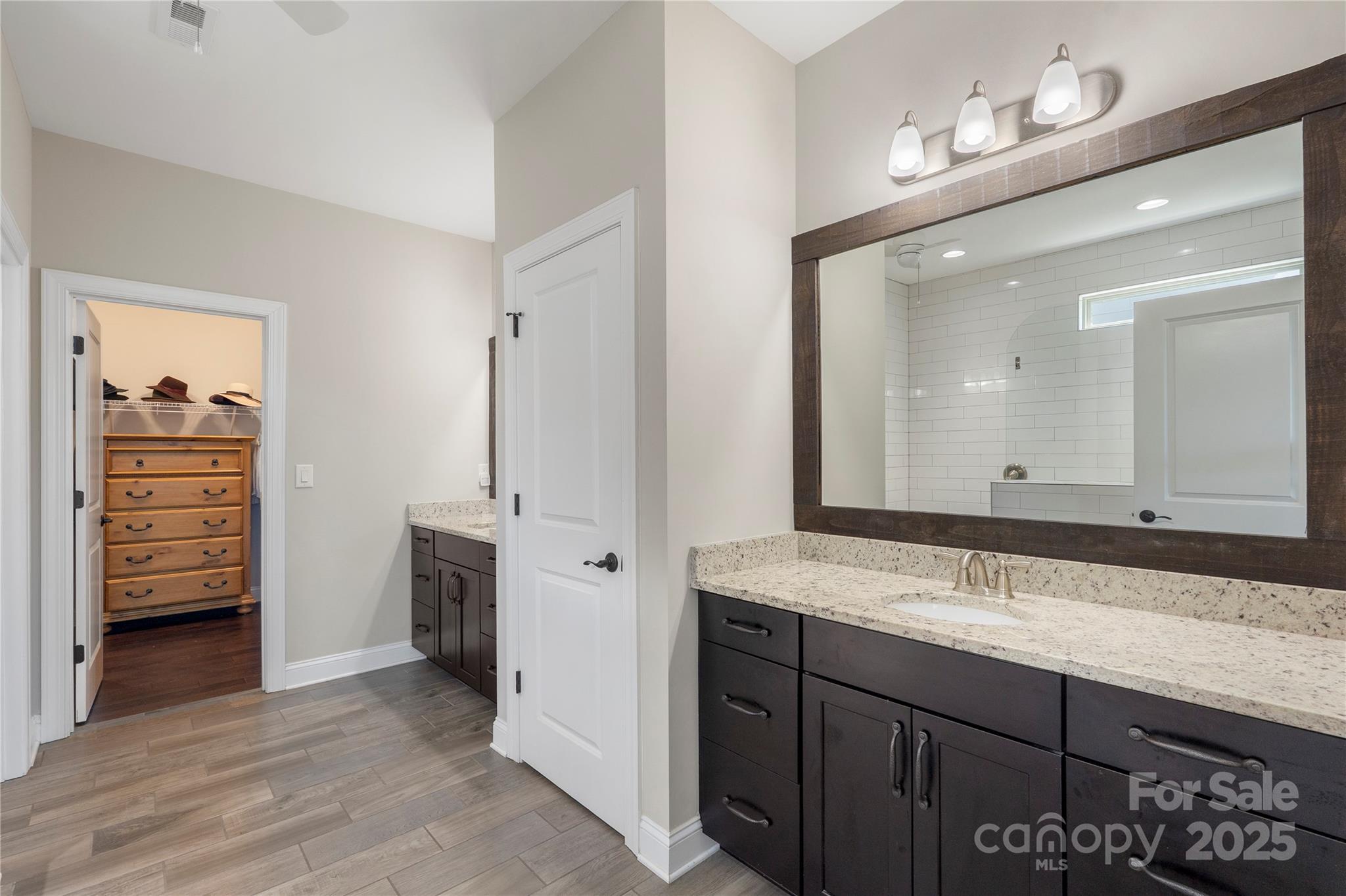 14914 Marymont Avenue