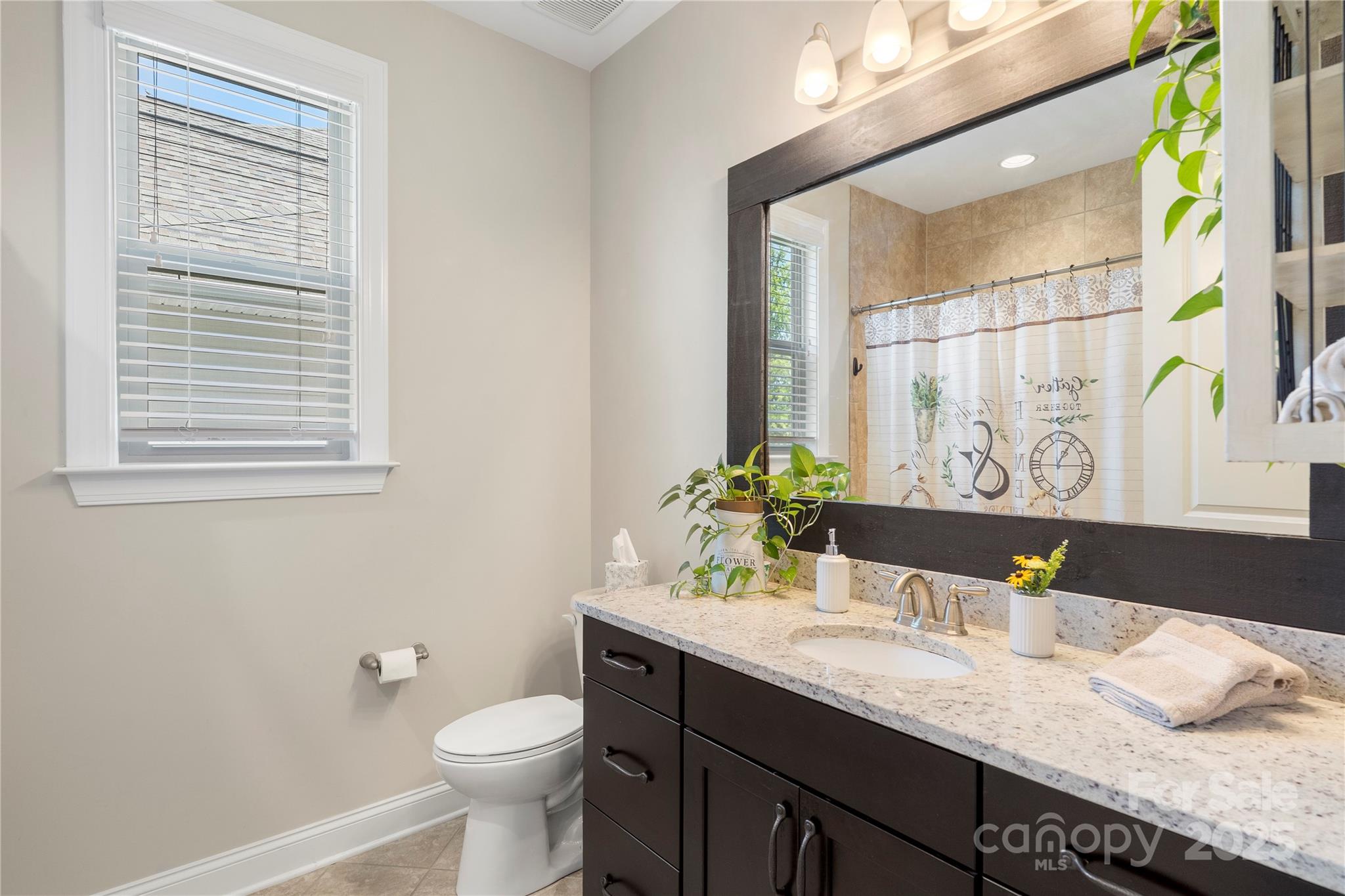 14914 Marymont Avenue