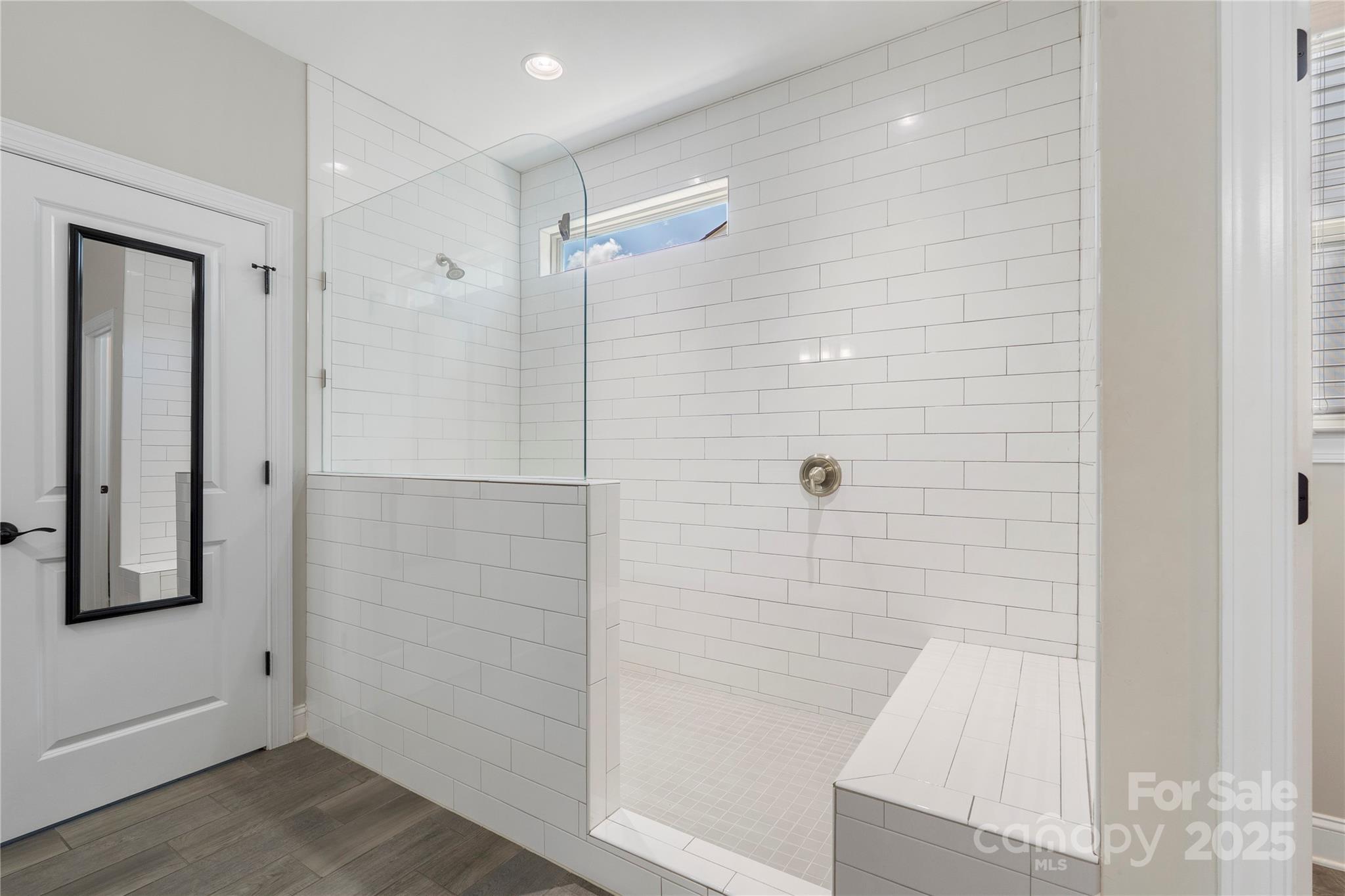 14914 Marymont Avenue