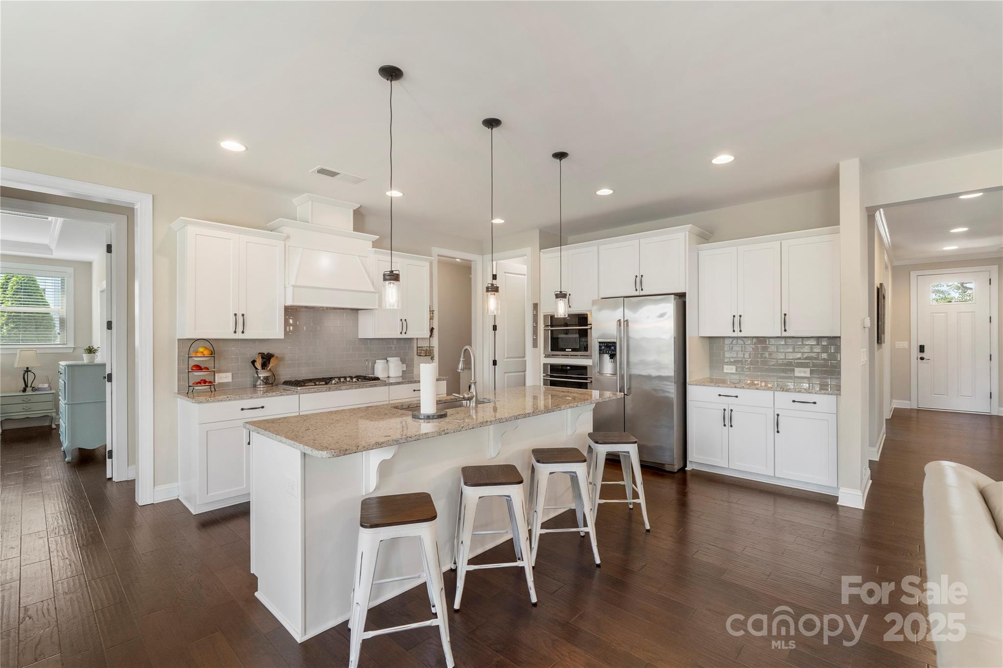 14914 Marymont Avenue