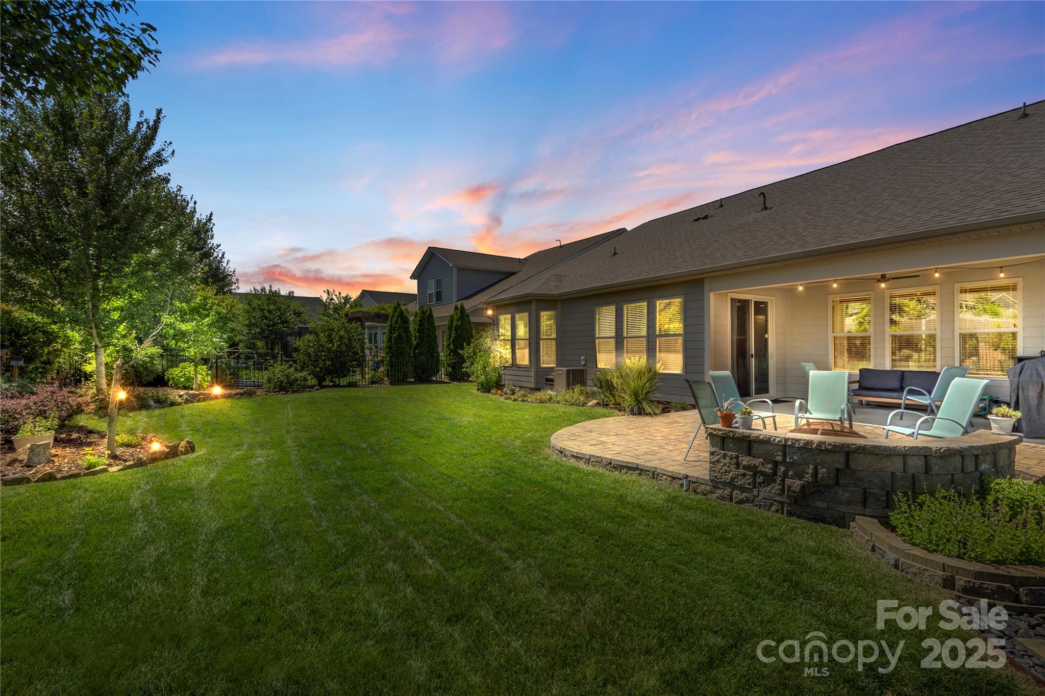 14914 Marymont Avenue