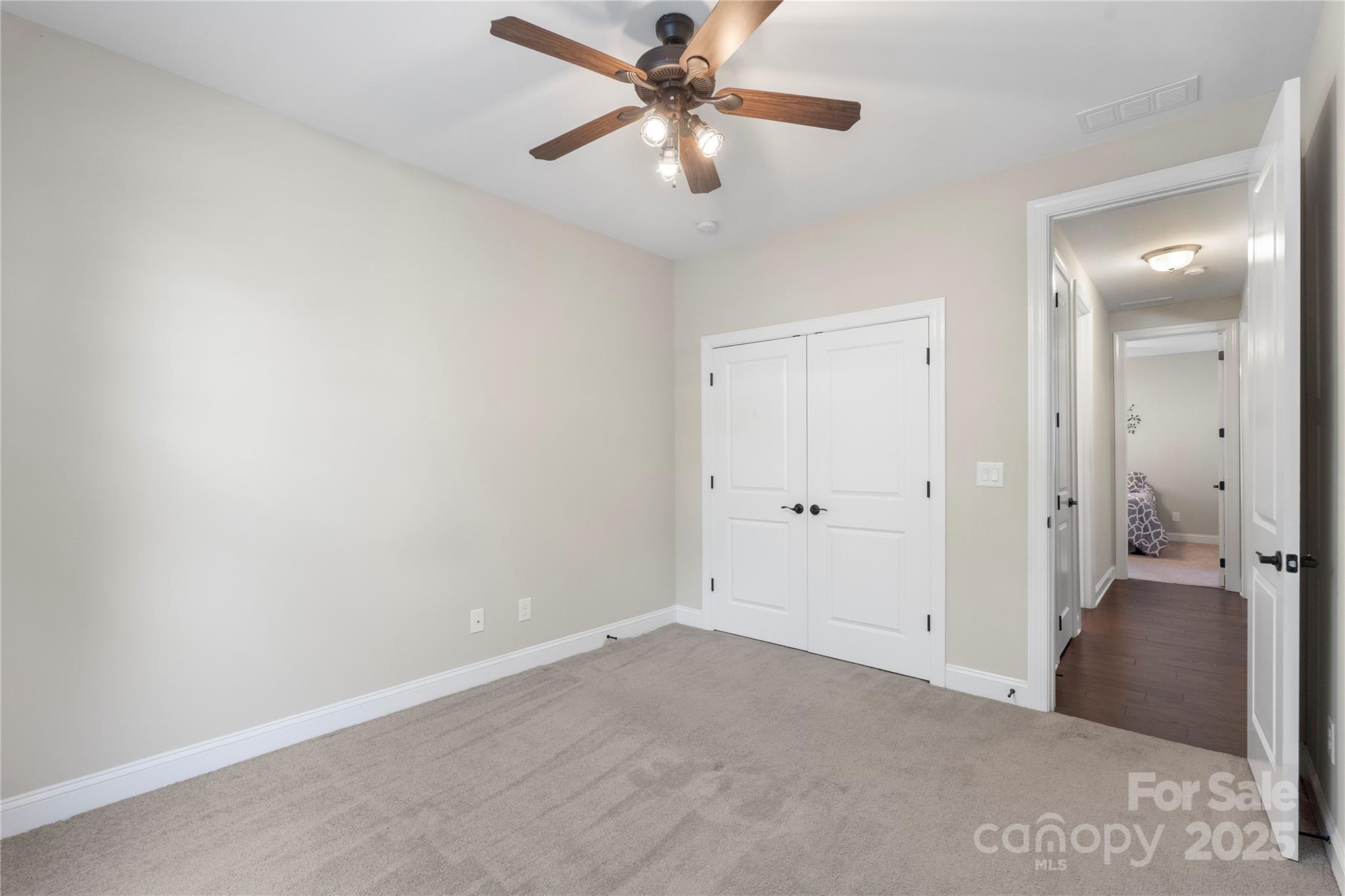 14914 Marymont Avenue