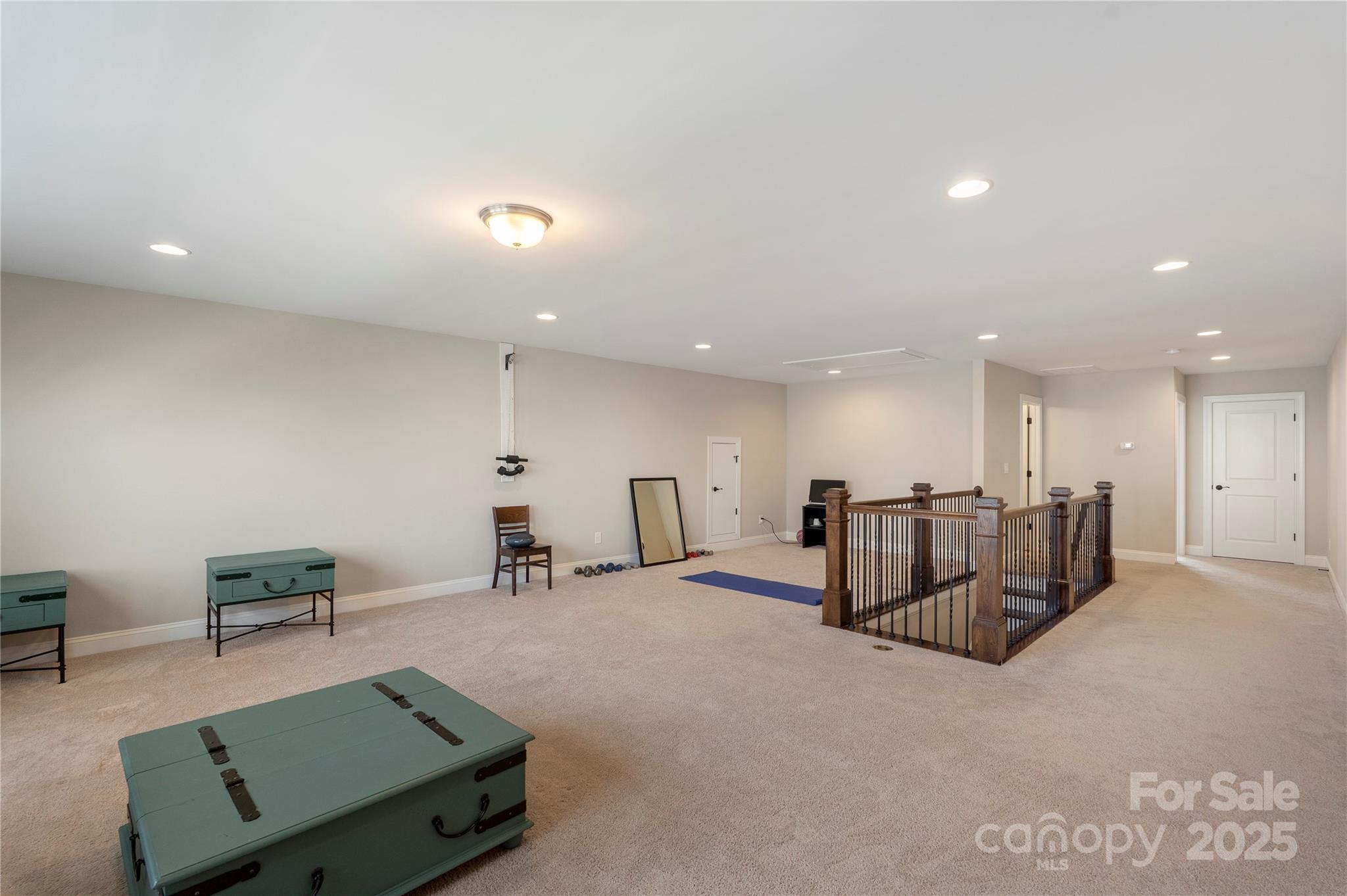 14914 Marymont Avenue