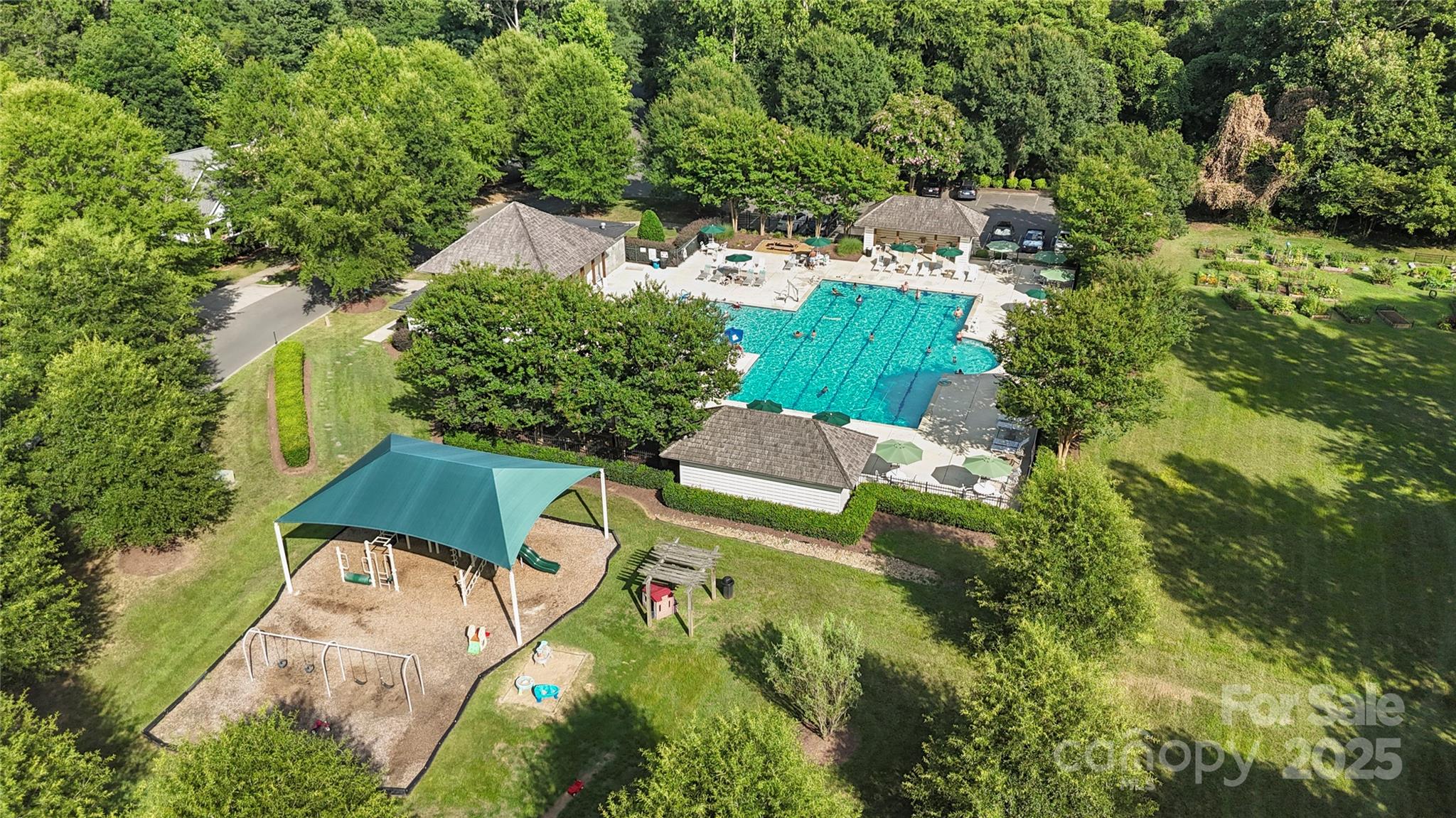 14914 Marymont Avenue