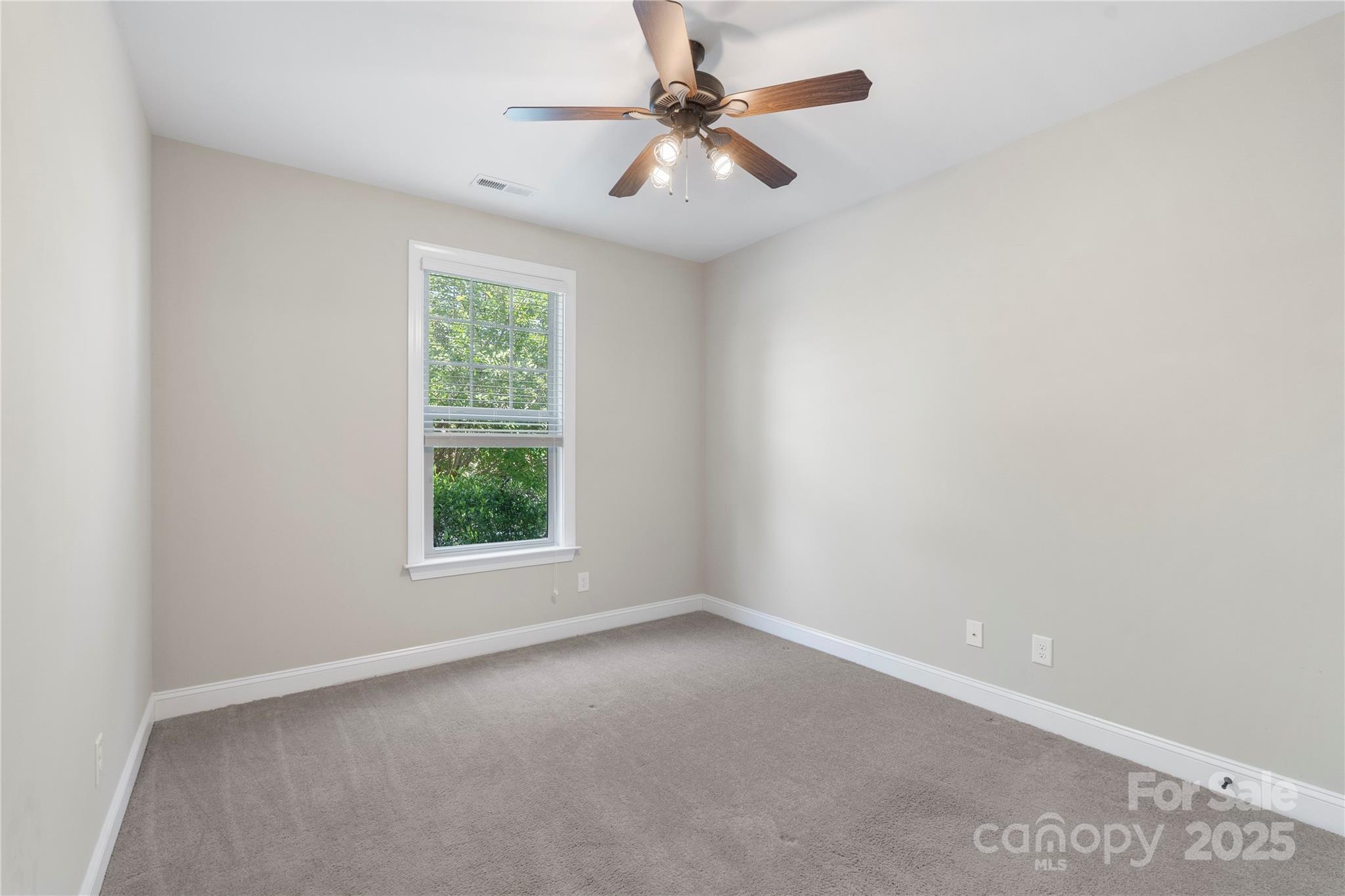 14914 Marymont Avenue